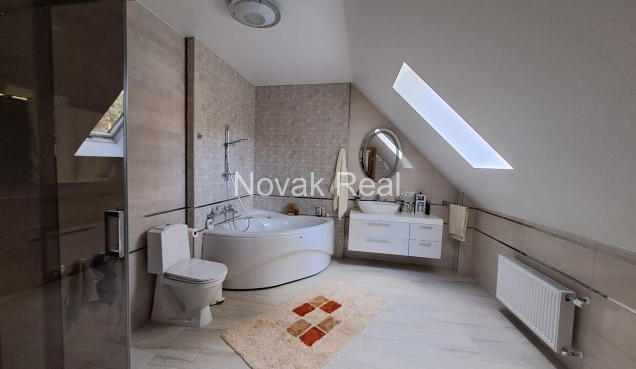 WhatsApp Image 2023-08-11 at 09.04.52