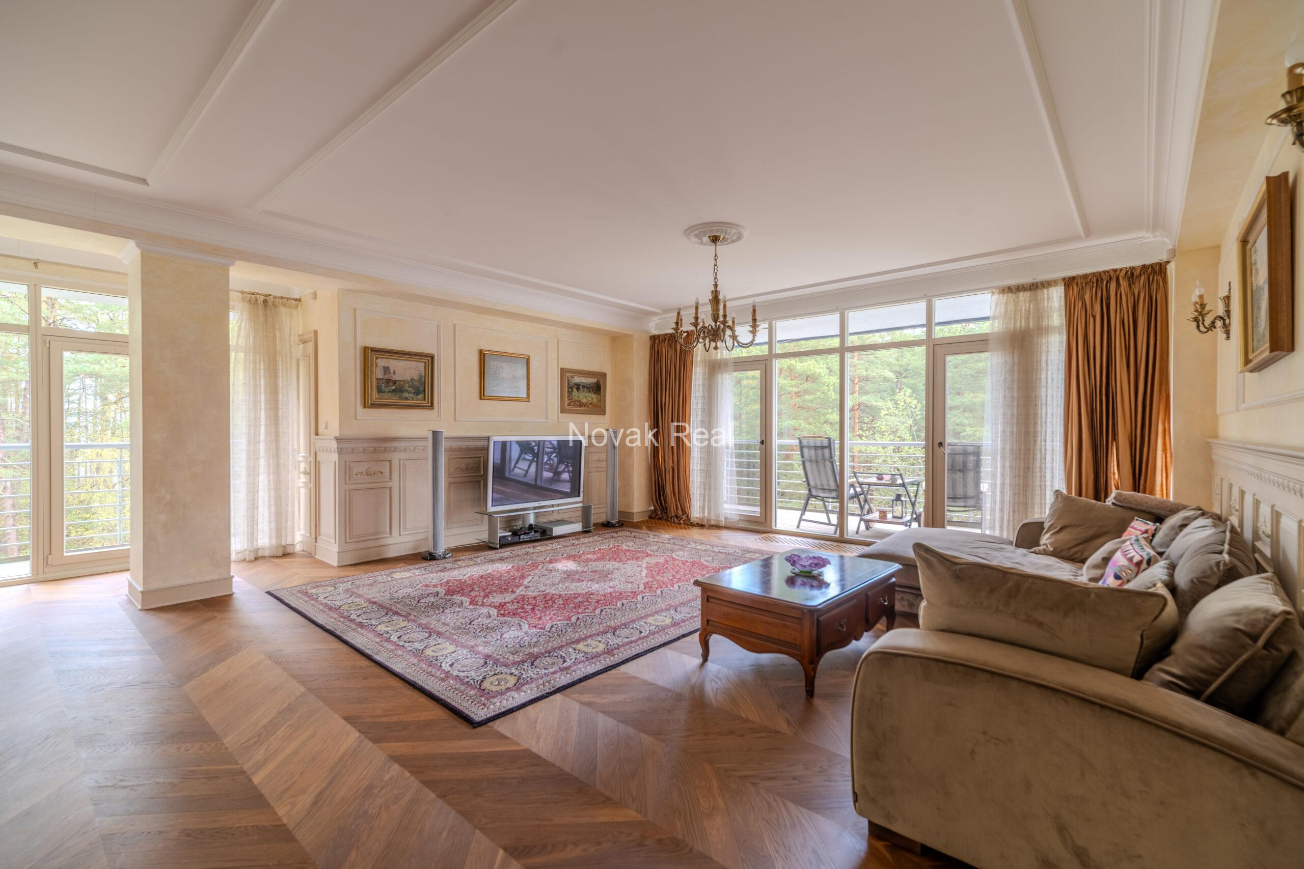 For sale is a beautiful apartment in the «Marienbad» residential complex
