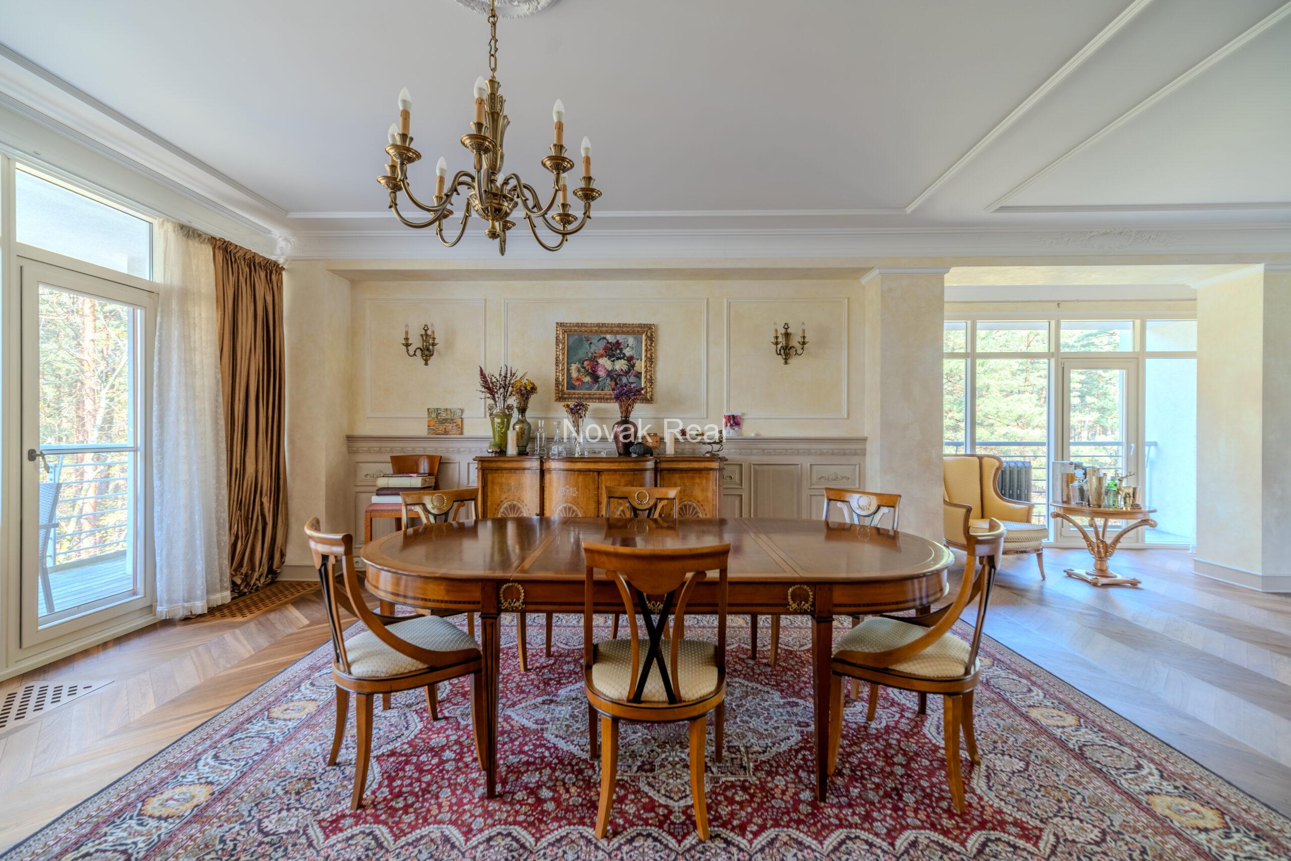 For sale is a beautiful apartment in the «Marienbad» residential complex