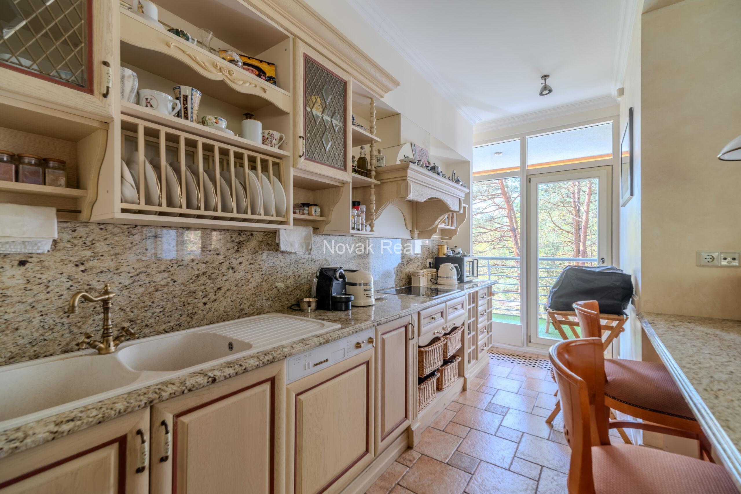 For sale is a beautiful apartment in the «Marienbad» residential complex