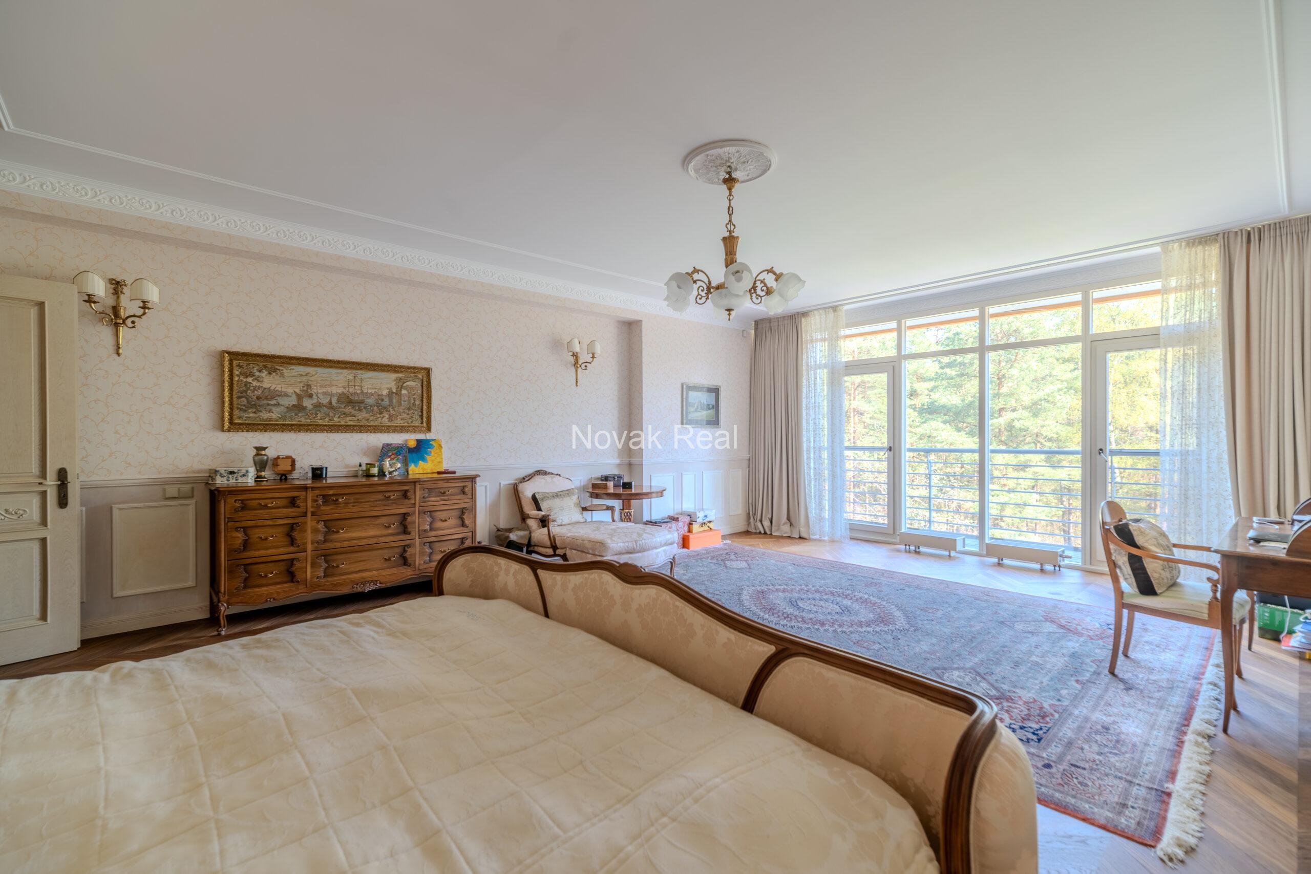 For sale is a beautiful apartment in the «Marienbad» residential complex