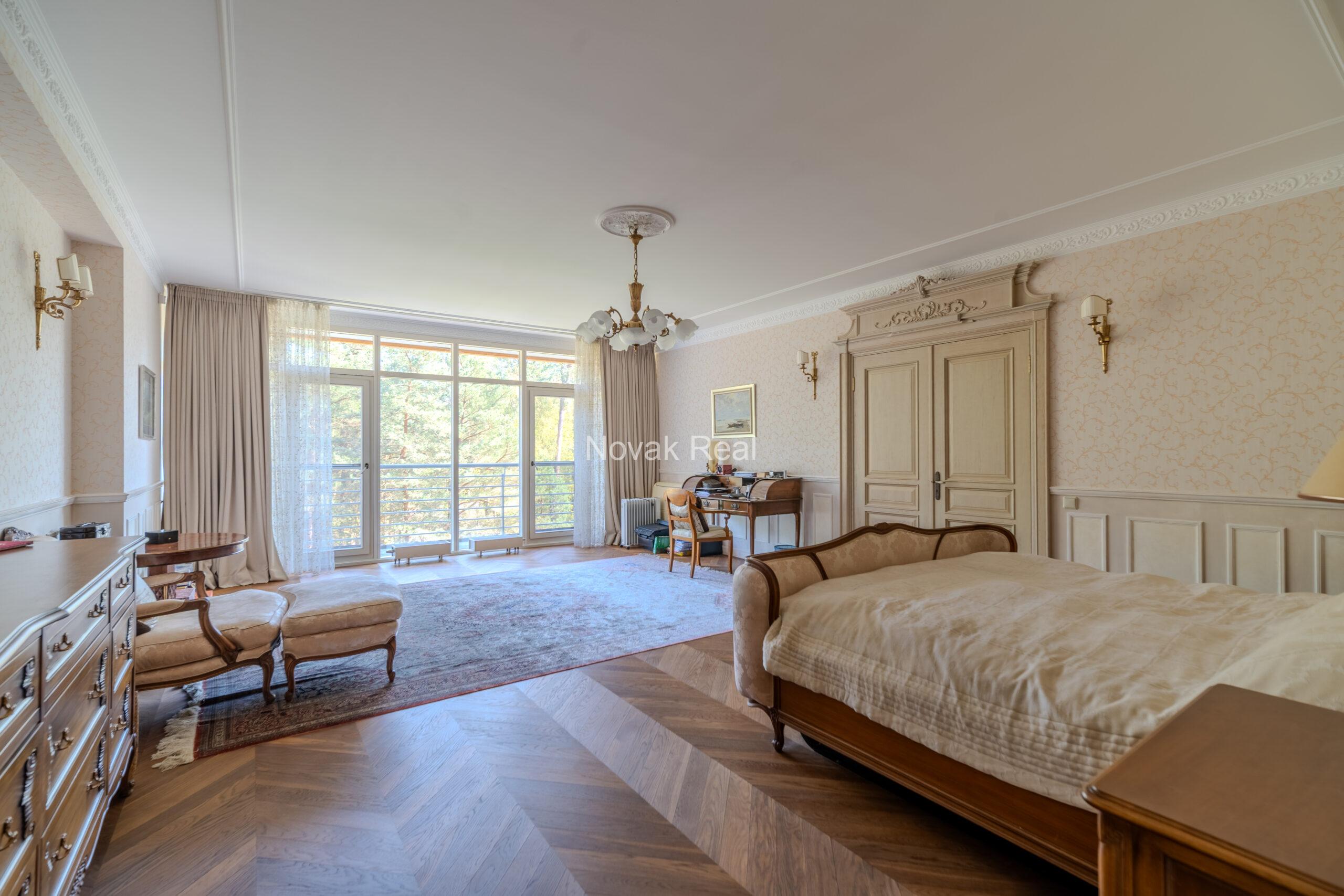 For sale is a beautiful apartment in the «Marienbad» residential complex