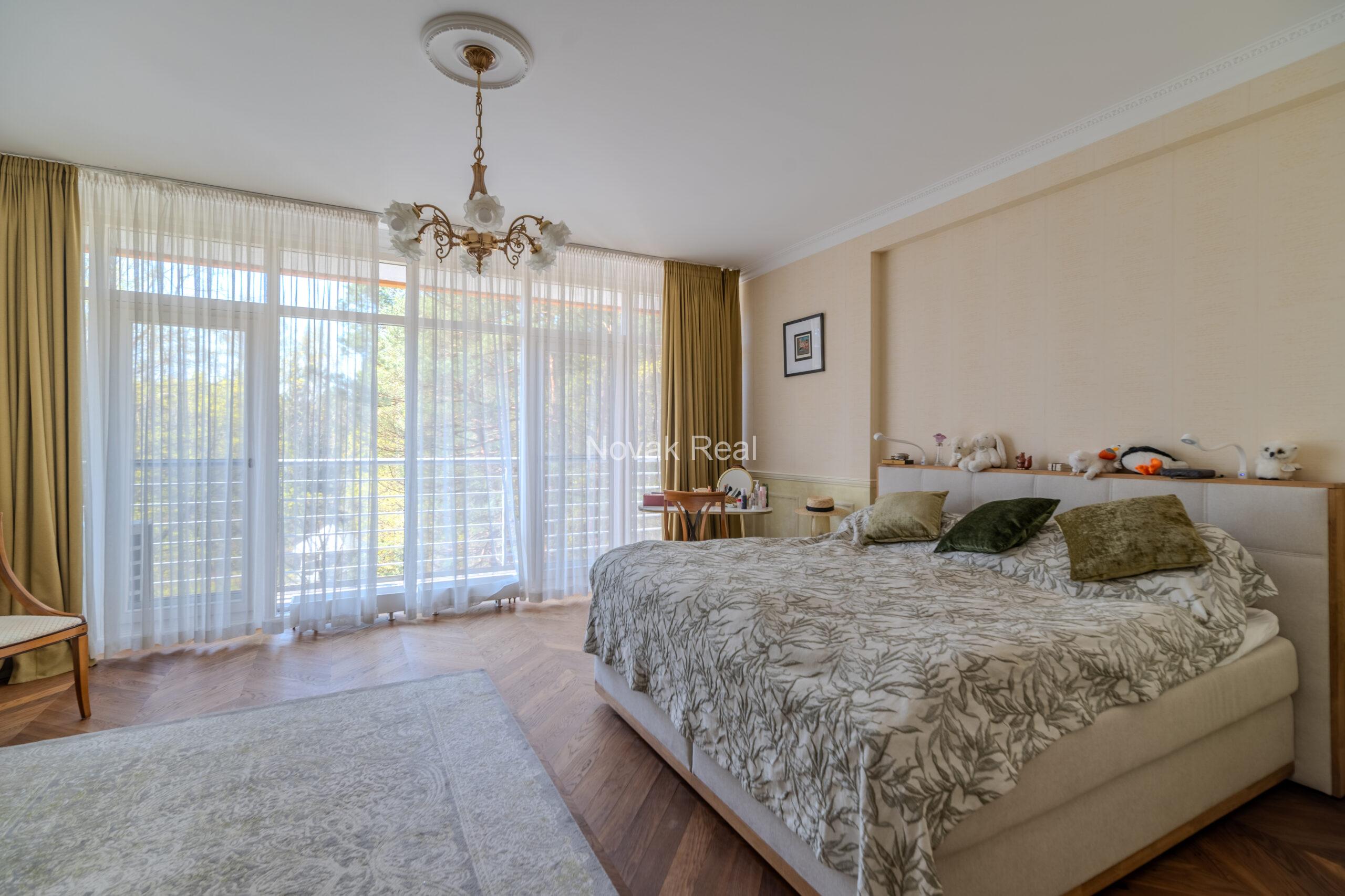 For sale is a beautiful apartment in the «Marienbad» residential complex