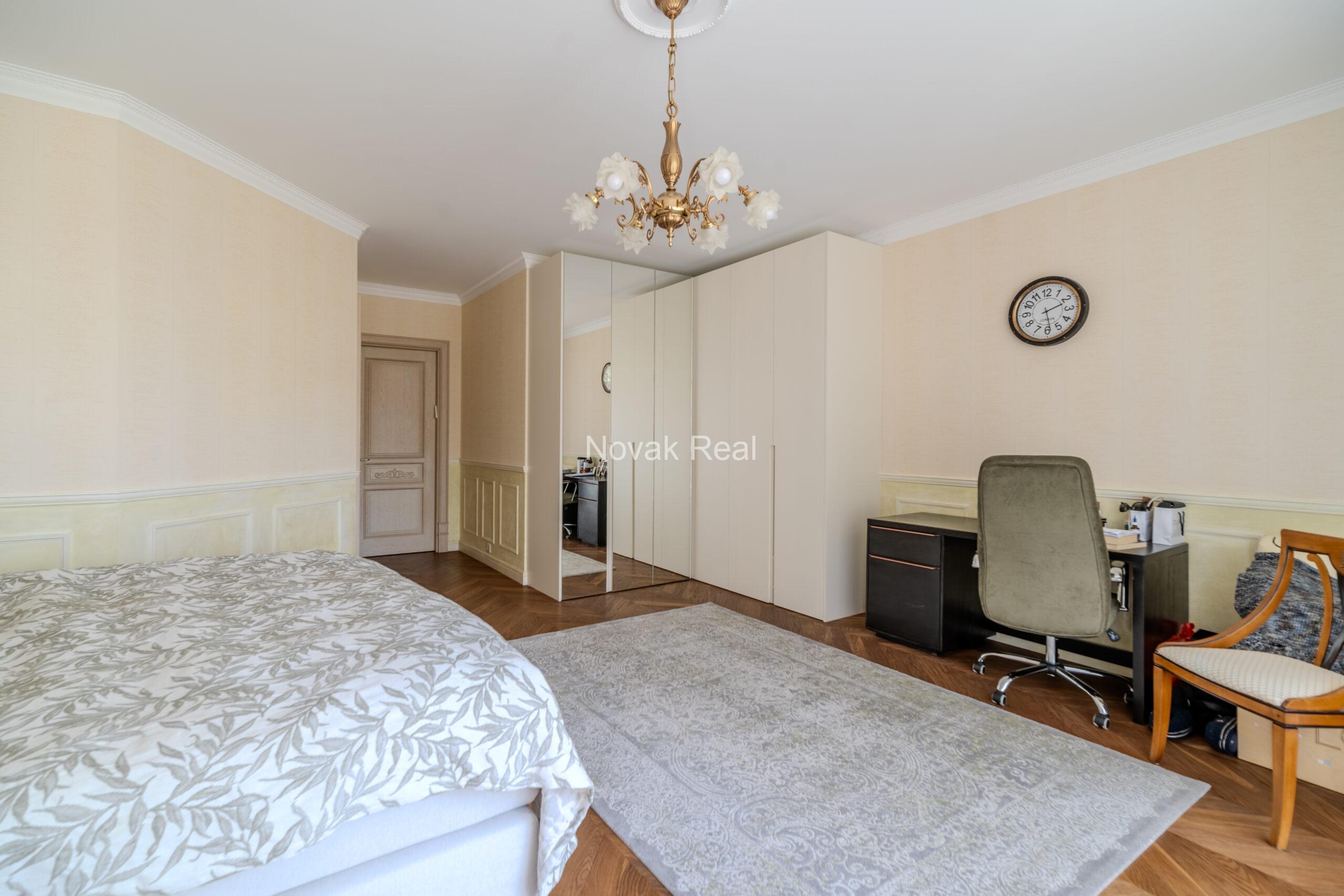 For sale is a beautiful apartment in the «Marienbad» residential complex