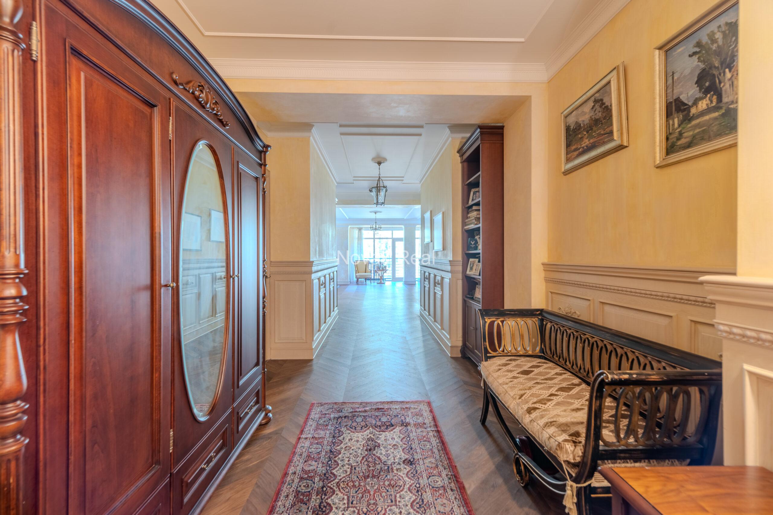 For sale is a beautiful apartment in the «Marienbad» residential complex