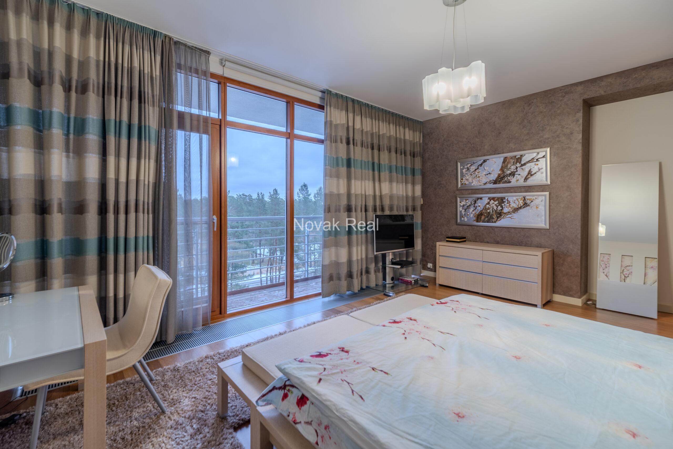 In a quiet part of Jurmala, an excellent spacious apartment is for sale on the 1st line to the sea in the famous complex “Marienbad”