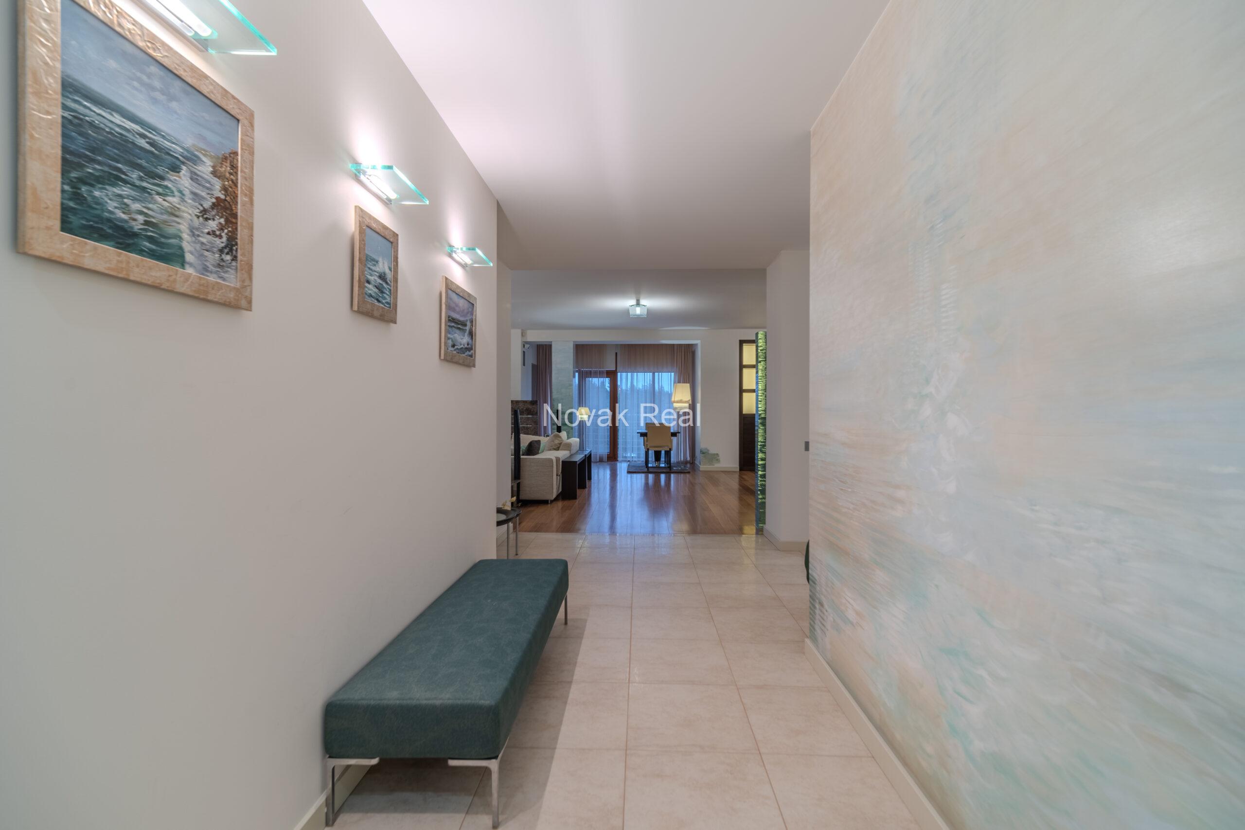 In a quiet part of Jurmala, an excellent spacious apartment is for sale on the 1st line to the sea in the famous complex “Marienbad”