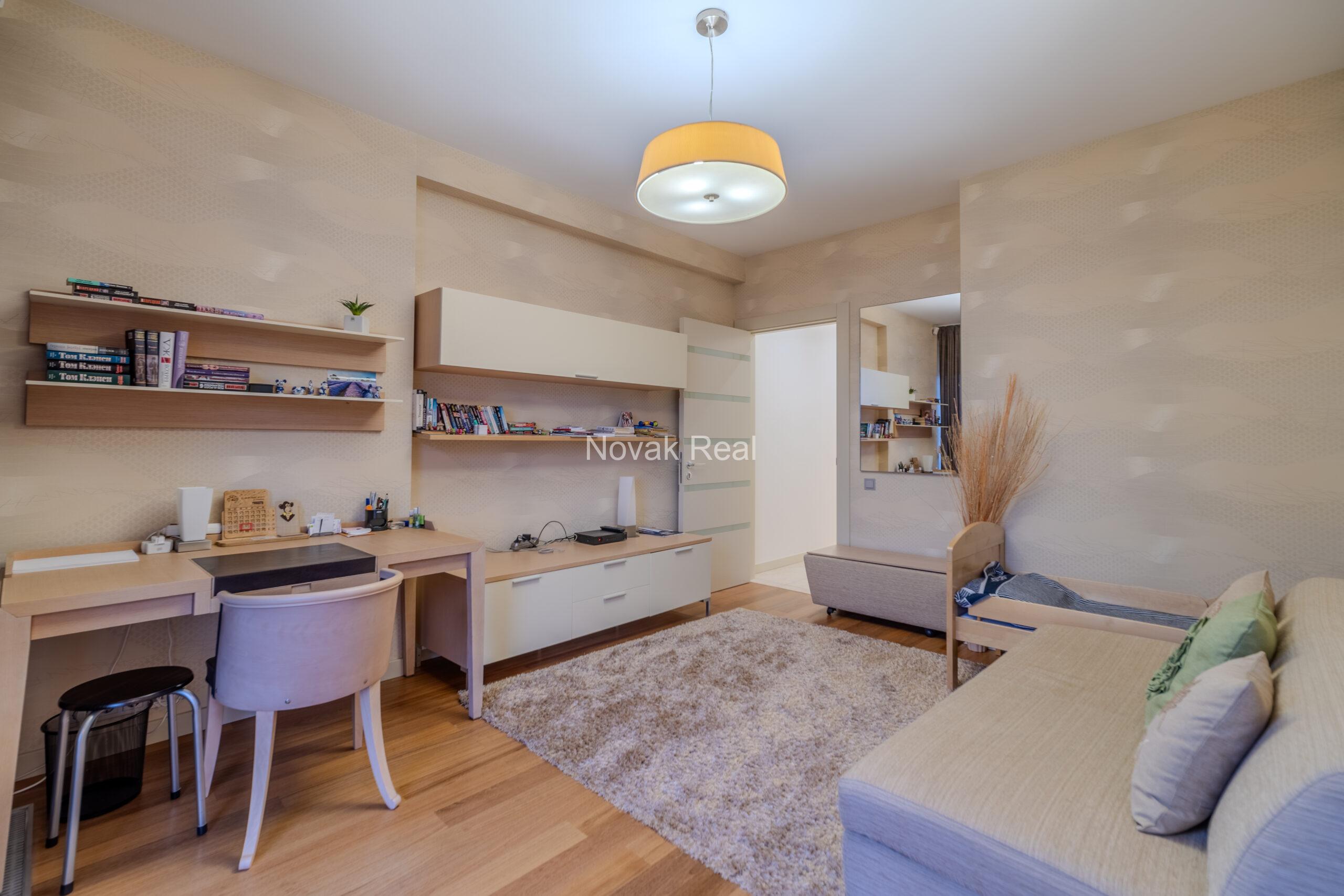 In a quiet part of Jurmala, an excellent spacious apartment is for sale on the 1st line to the sea in the famous complex “Marienbad”