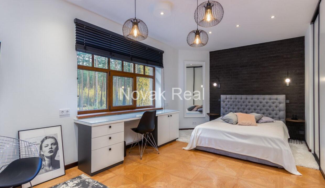 bf_w1290_h860_v1_126916-052848265784453