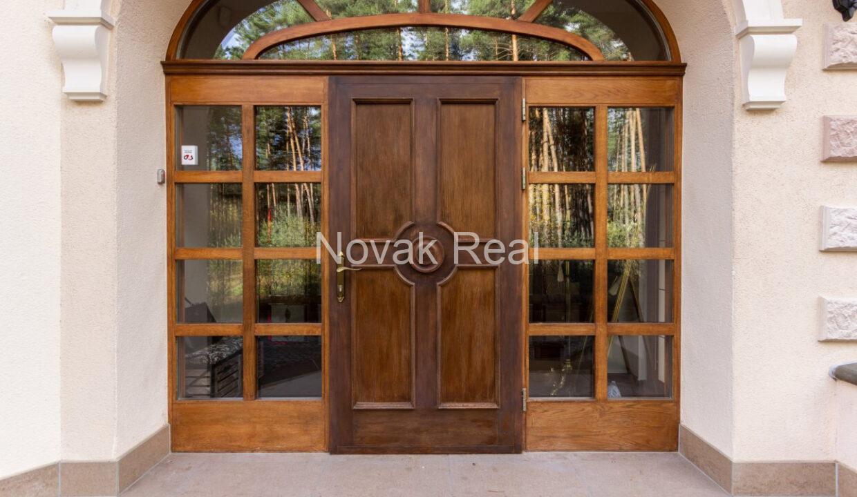 bf_w1290_h860_v1_126916-954927055754375