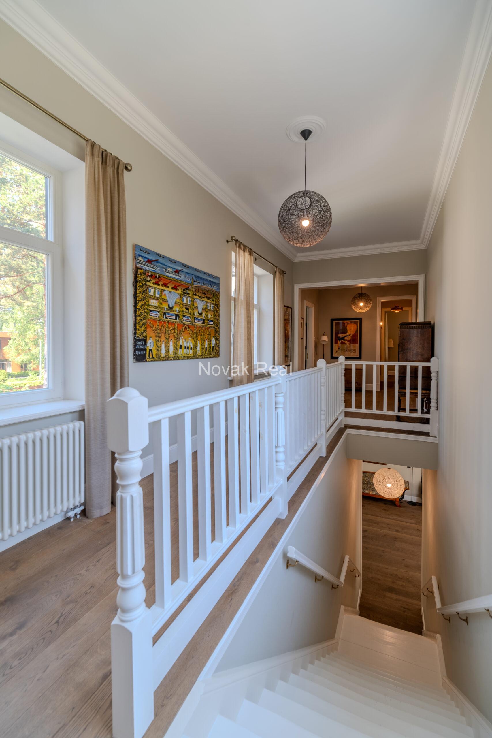 An elegant newly built villa is offered for sale in Jurmala, Lielupe, located near the sea and Ragakāpa Nature Park