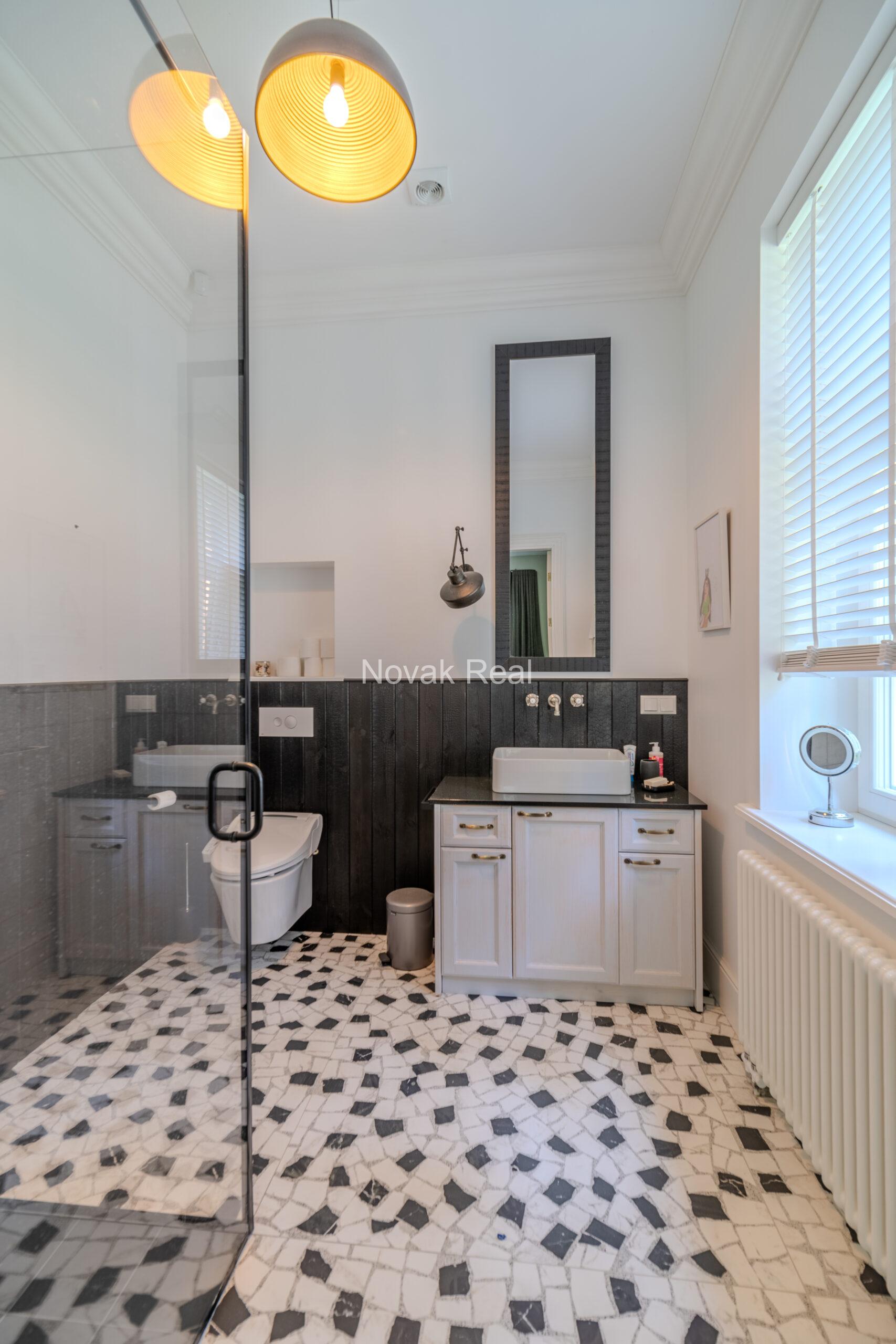 An elegant newly built villa is offered for sale in Jurmala, Lielupe, located near the sea and Ragakāpa Nature Park