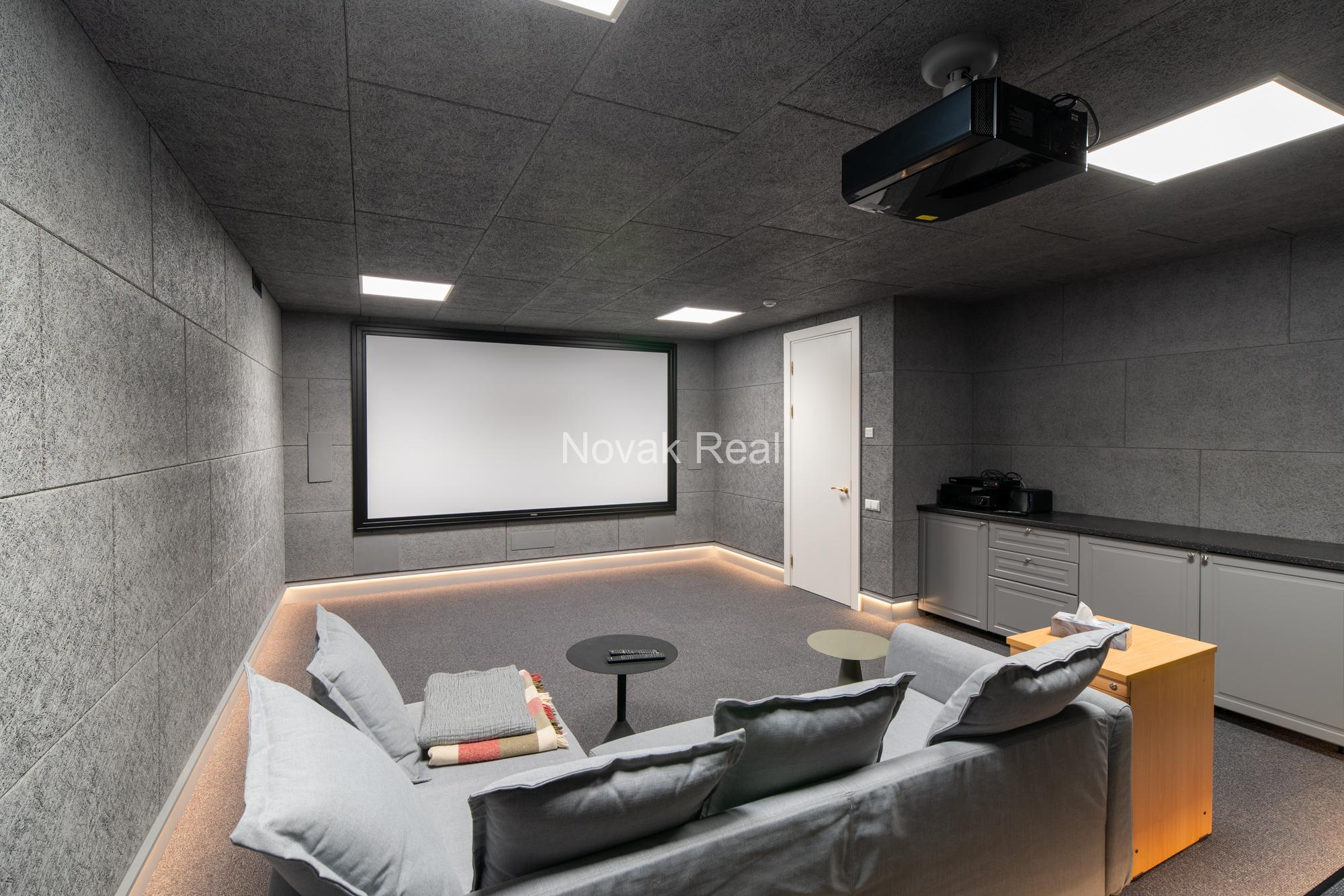 An elegant newly built villa is offered for sale in Jurmala, Lielupe, located near the sea and Ragakāpa Nature Park