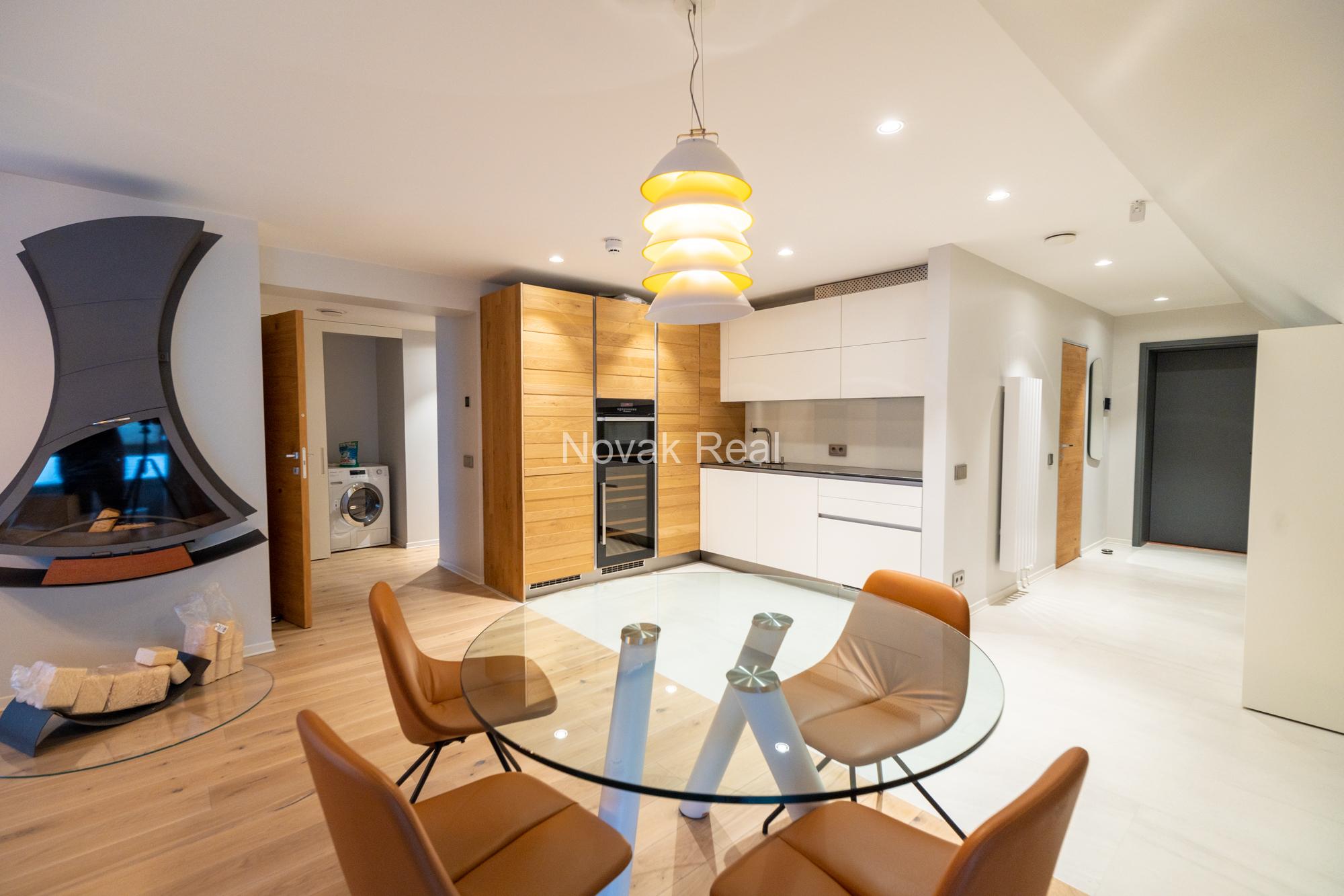 Luxury apartments are offered for rent in the Old Town