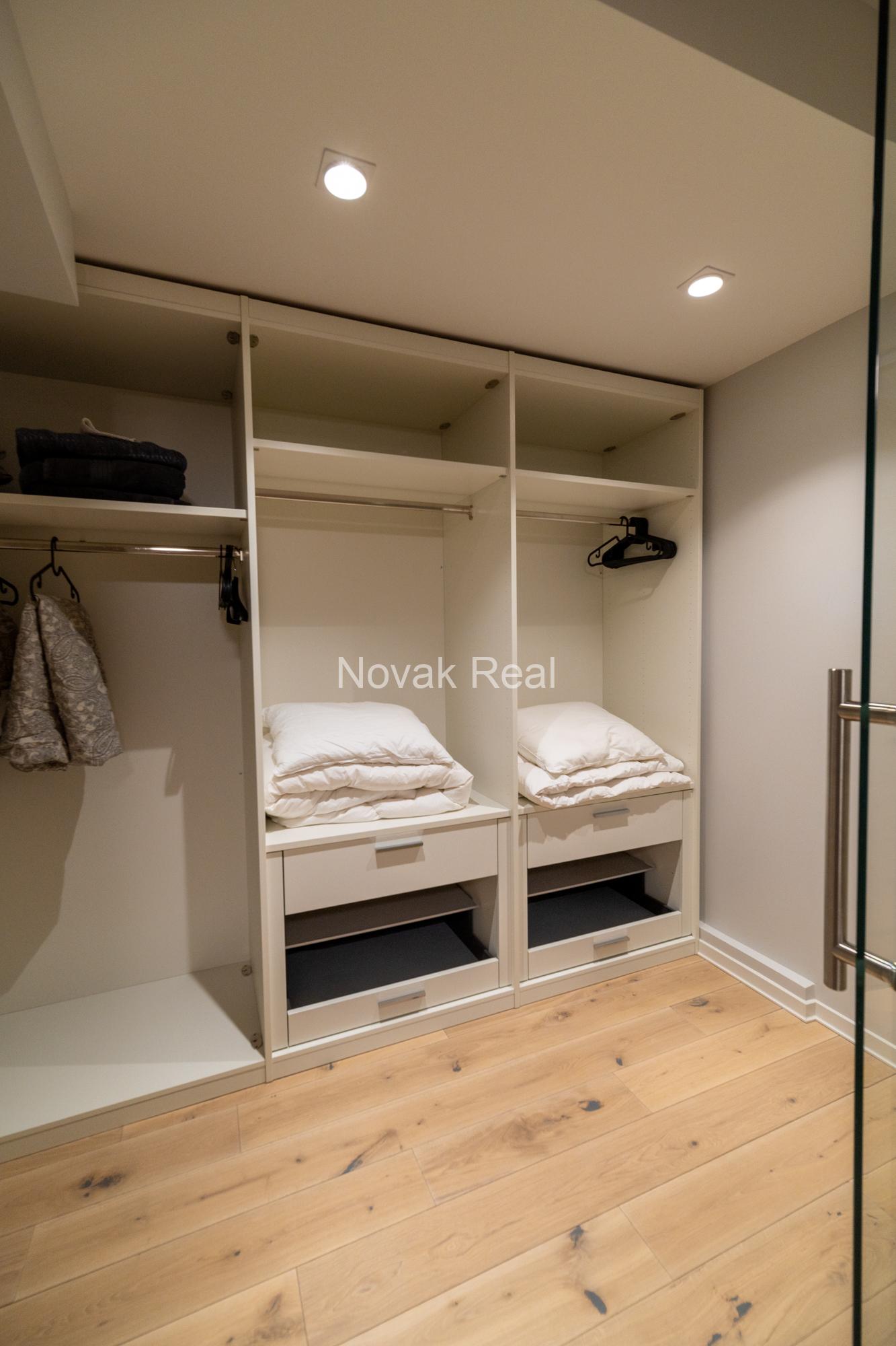 Luxury apartments are offered for rent in the Old Town