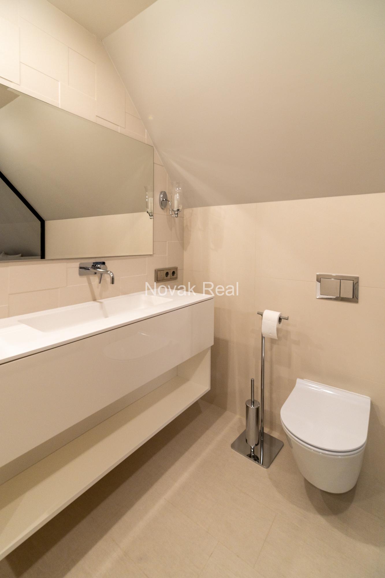 Luxury apartments are offered for rent in the Old Town