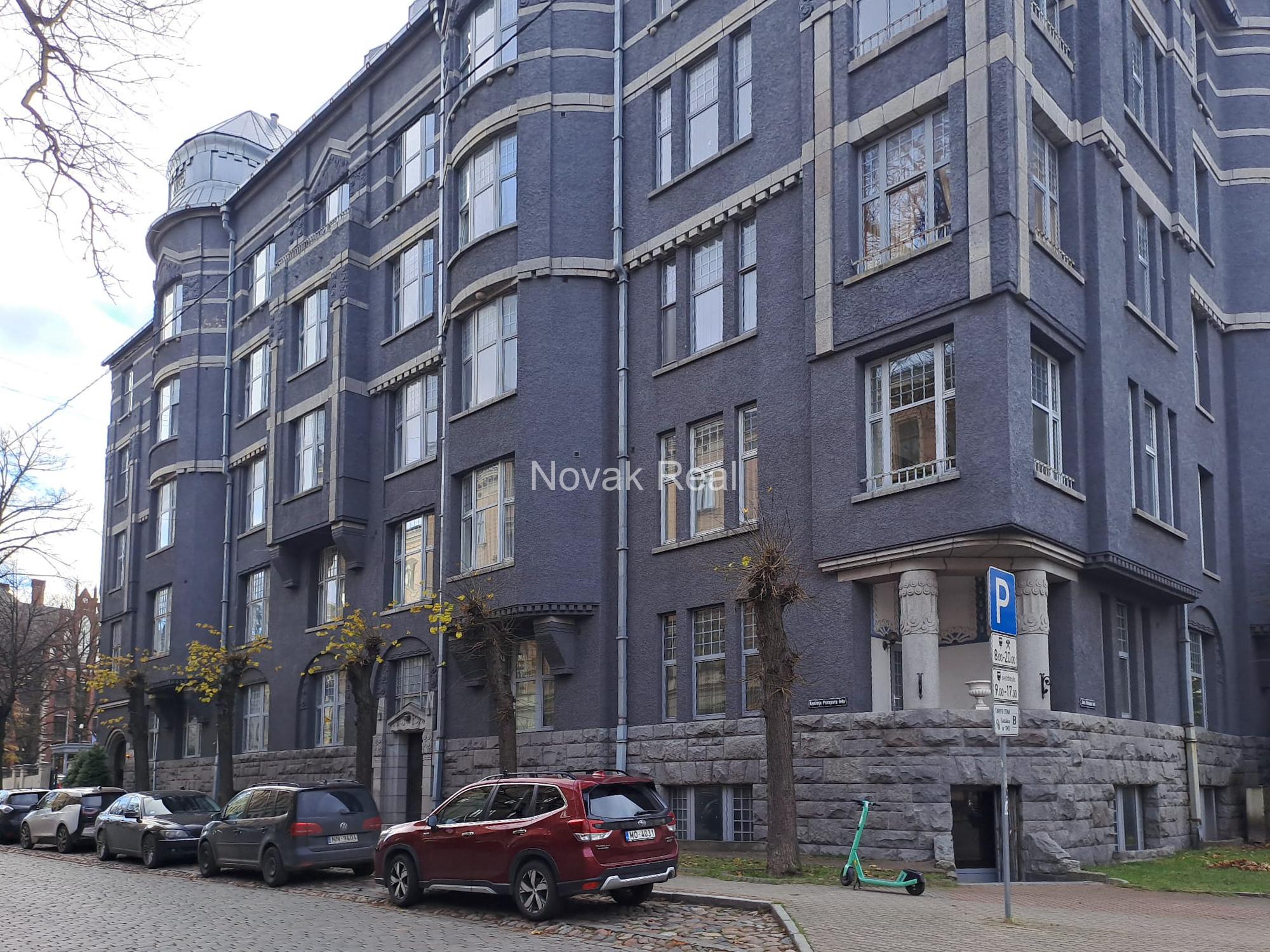 A 3-room apartment for rent in the Quiet City Centre