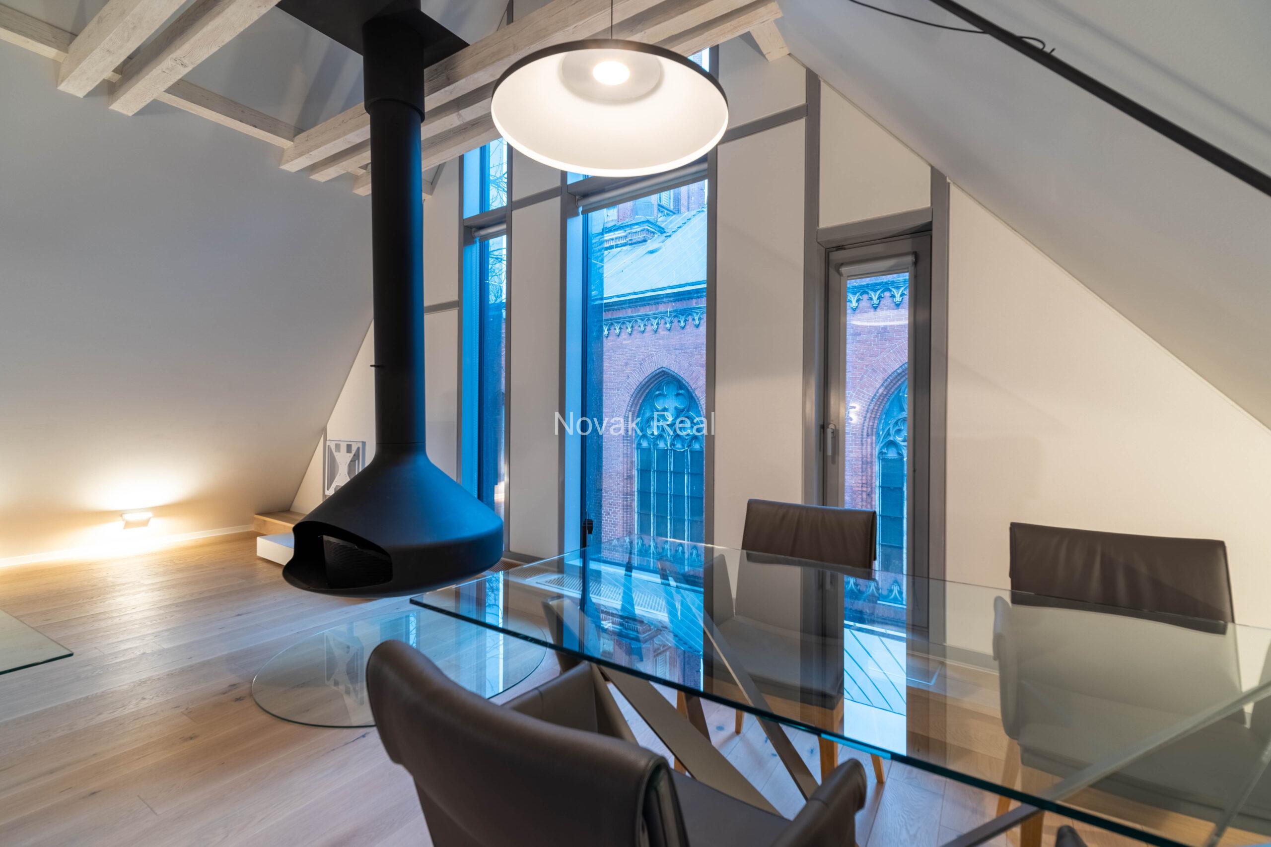 Luxury apartments are offered in the Old Town, located on the 4th floor of a newly renovated building