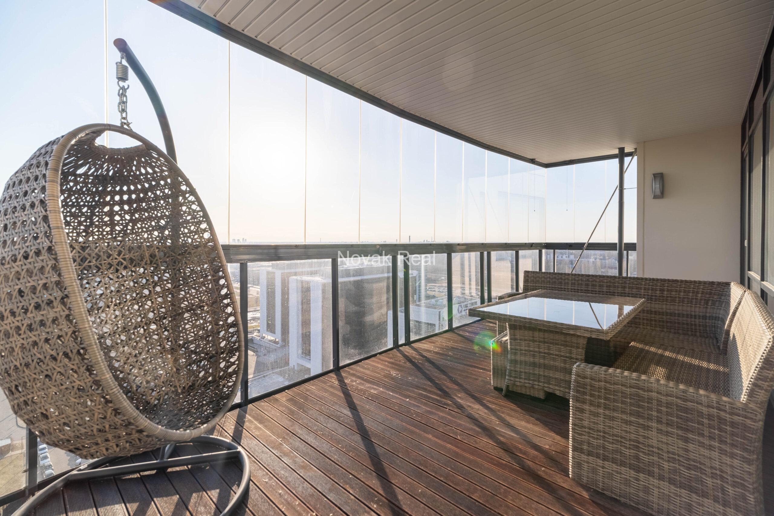 In the center of Riga, in the new modern project “Skanstes virsotnes” a designer sunny apartment is for rent