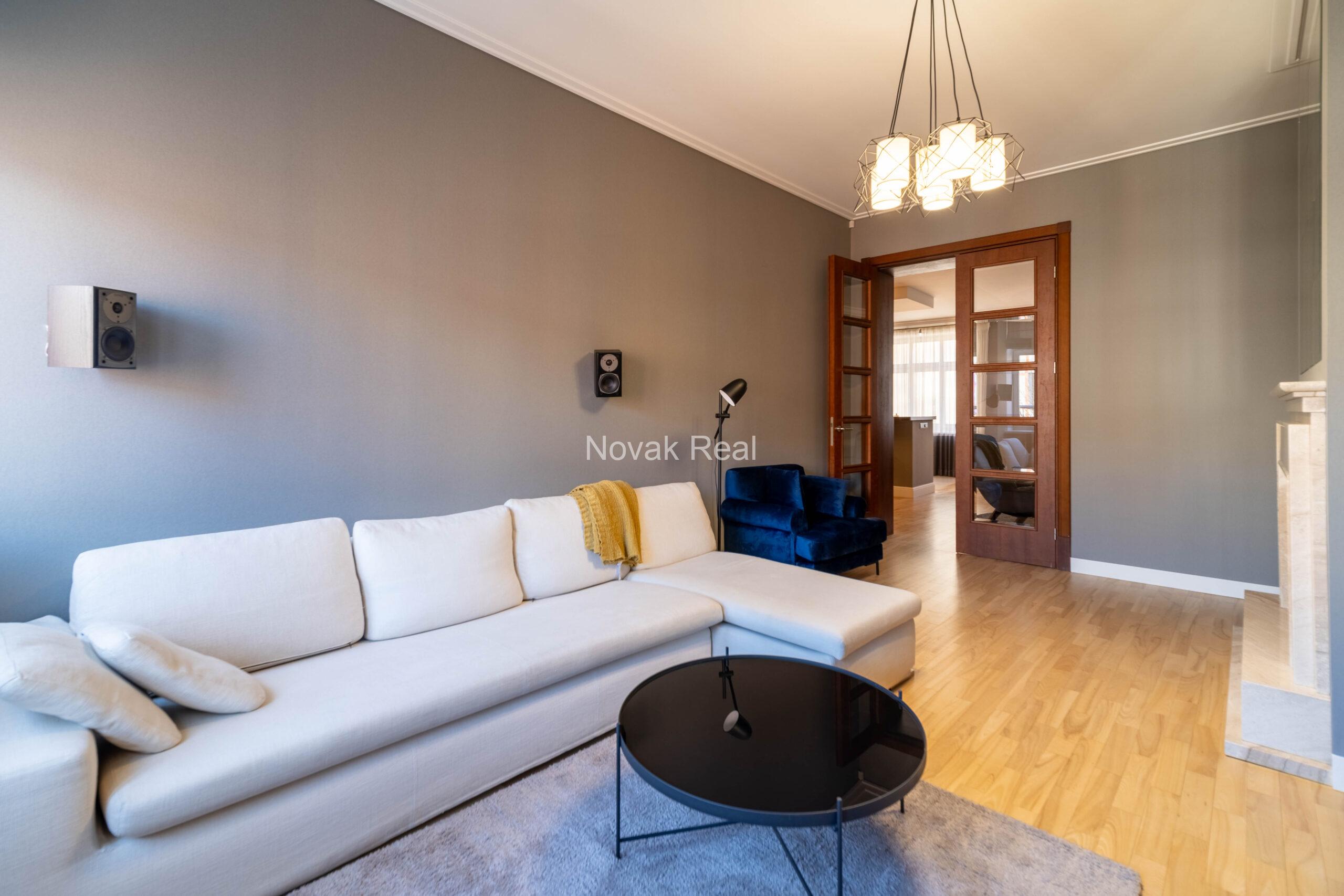 A sunny apartment for rent in the Quiet City Centre