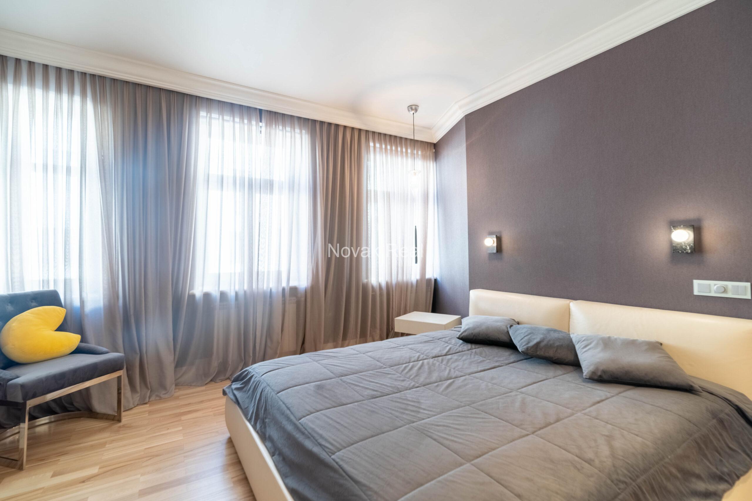 A sunny apartment for rent in the Quiet City Centre