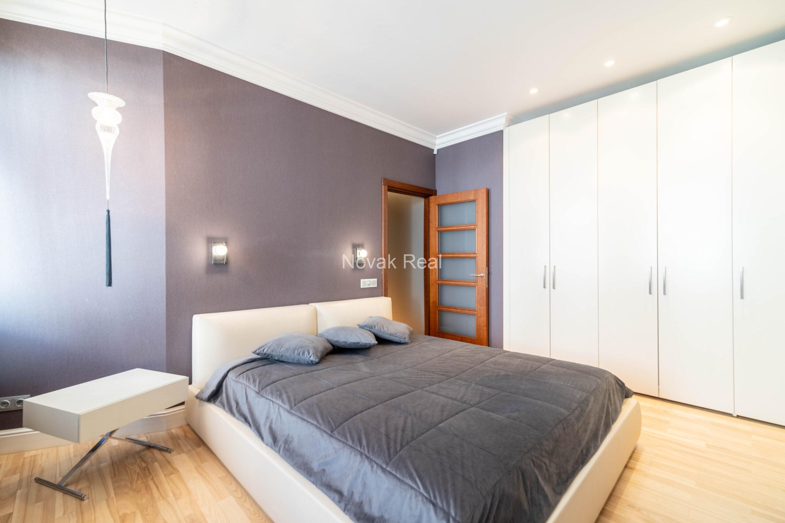 A sunny apartment for rent in the Quiet City Centre