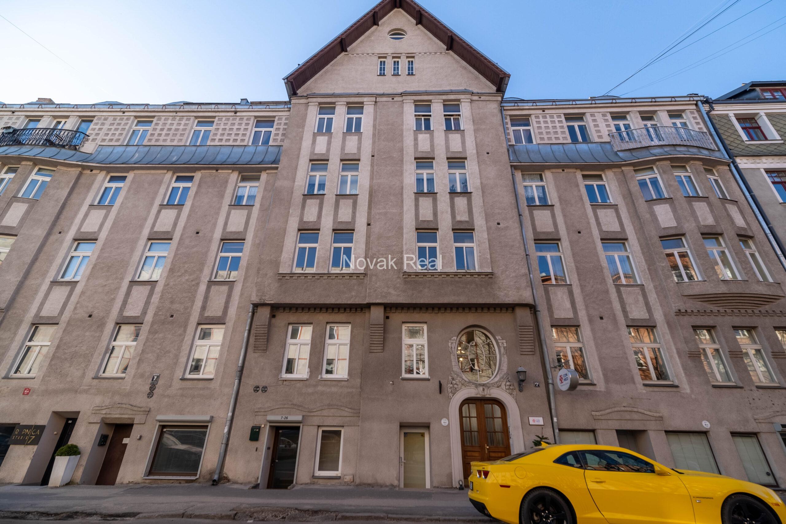 A sunny apartment for rent in the Quiet City Centre