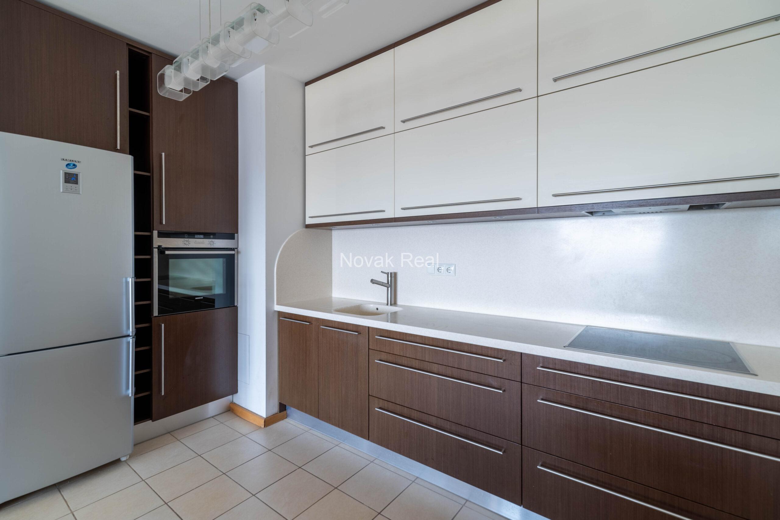 A 3-room apartment with excellent views of the city is for rent on the 21st floor of the “Skanstes Virsotnes” project