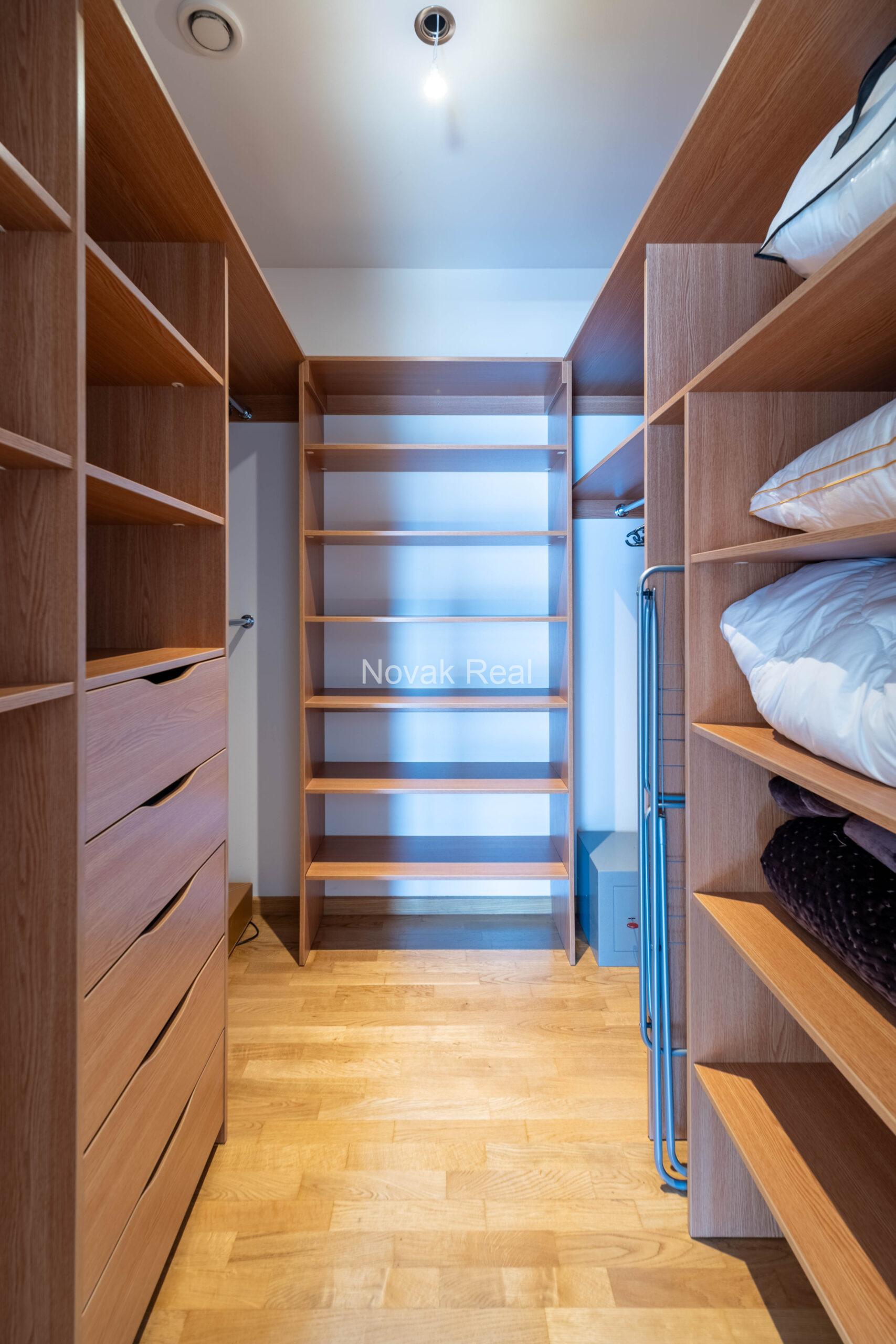 A 3-room apartment with excellent views of the city is for rent on the 21st floor of the “Skanstes Virsotnes” project