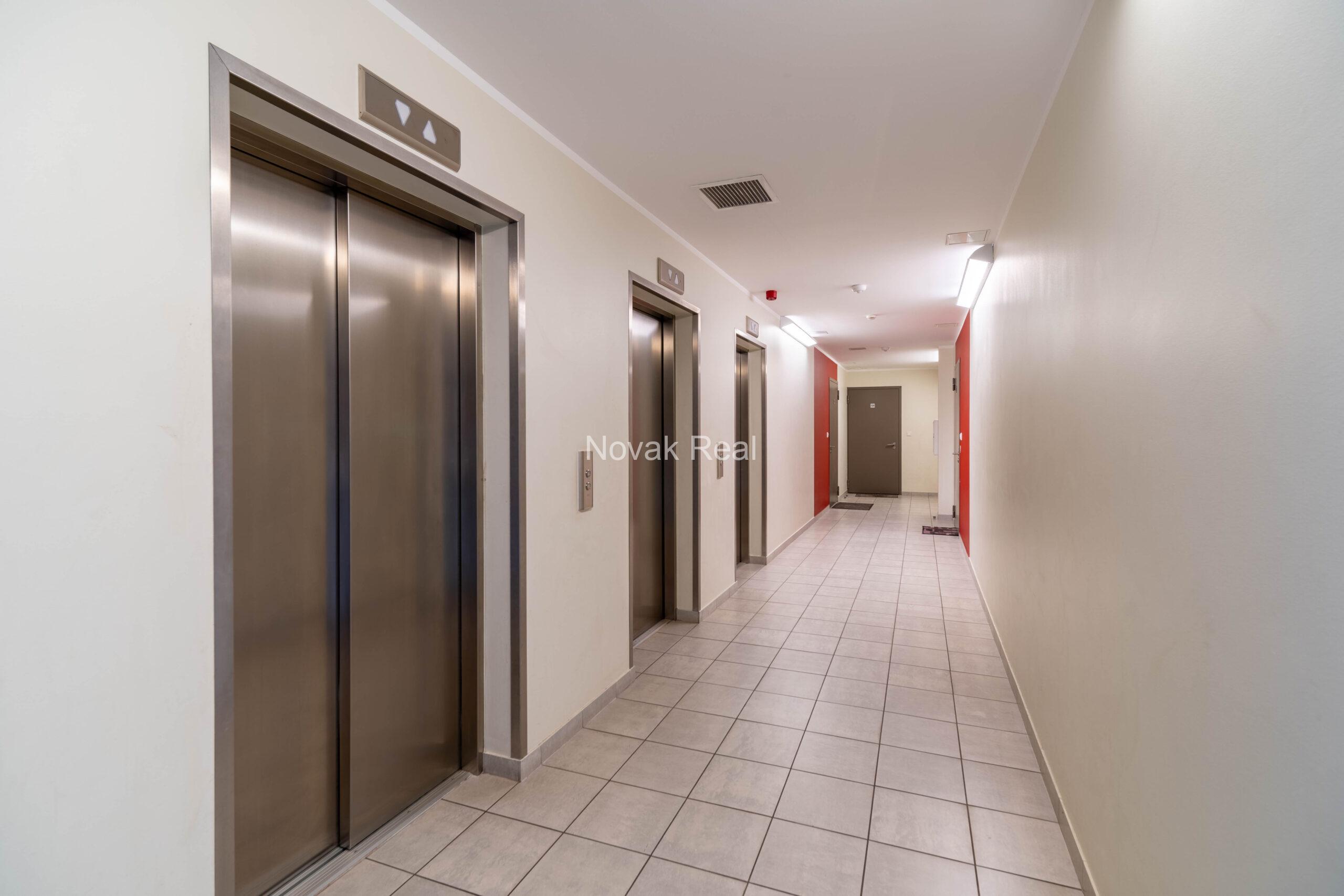 A 3-room apartment with excellent views of the city is for rent on the 21st floor of the “Skanstes Virsotnes” project