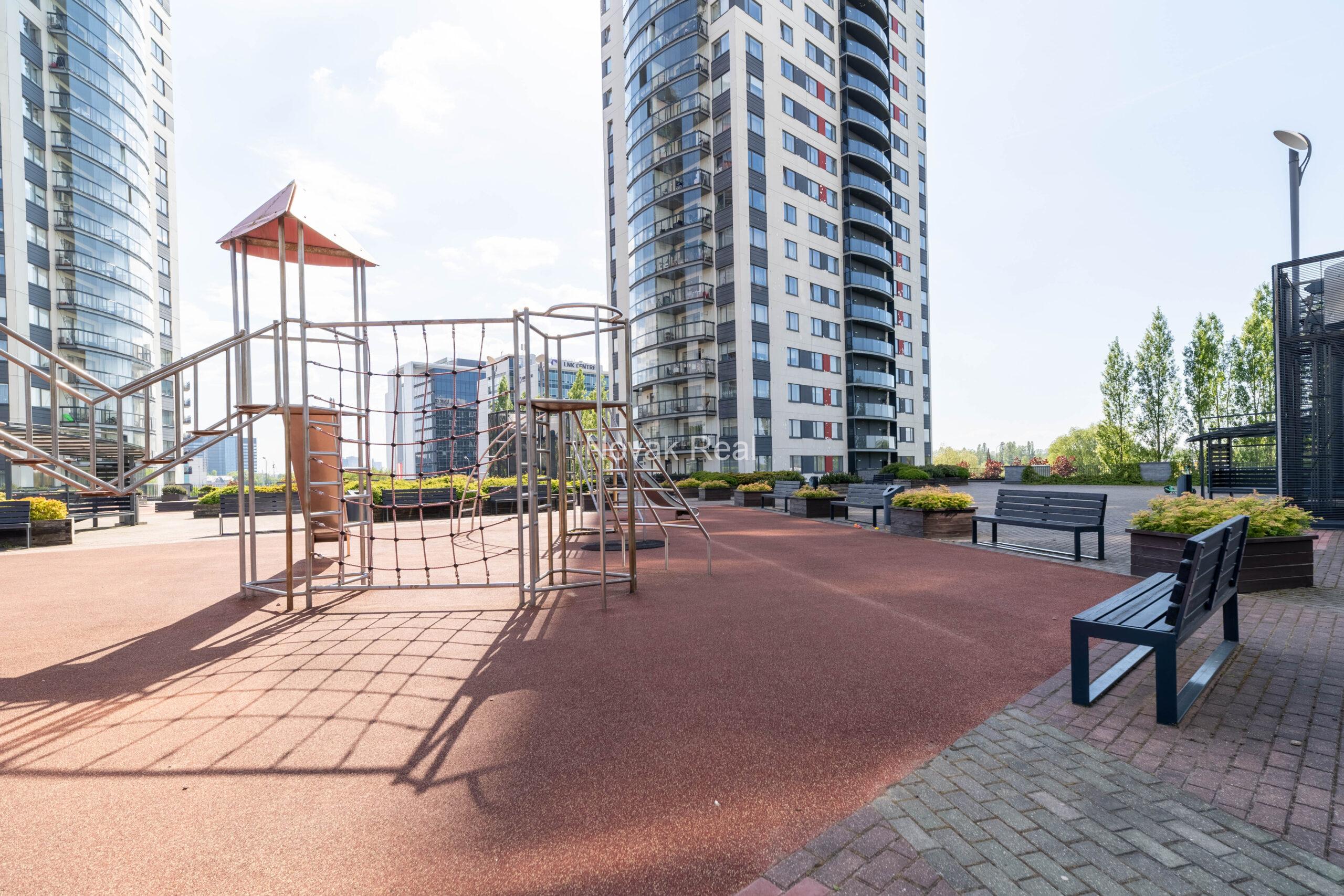 A 3-room apartment with excellent views of the city is for rent on the 21st floor of the “Skanstes Virsotnes” project