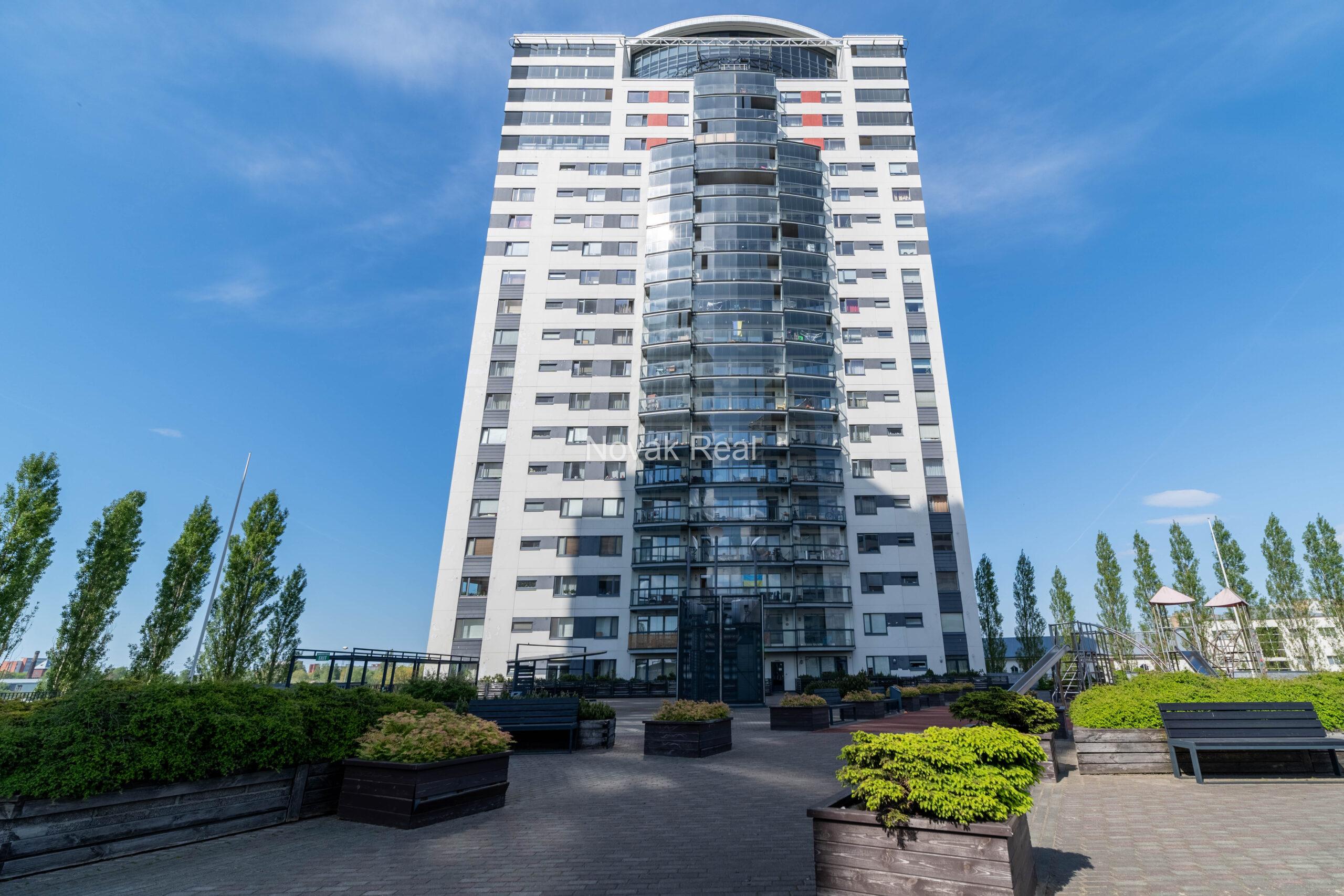 A 3-room apartment with excellent views of the city is for rent on the 21st floor of the “Skanstes Virsotnes” project