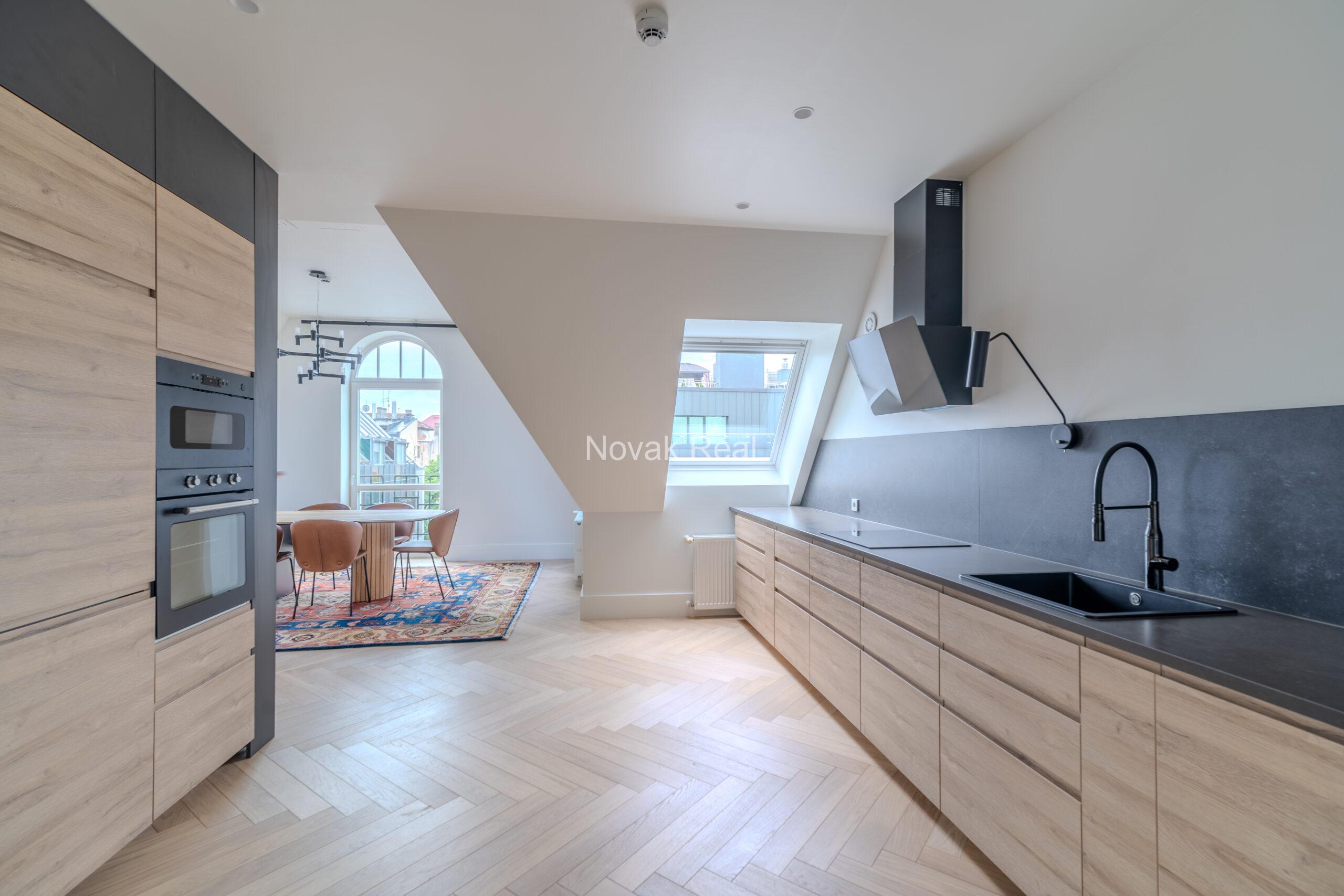 A brand new apartment is for rent with a beautiful view of the Quiet Centre