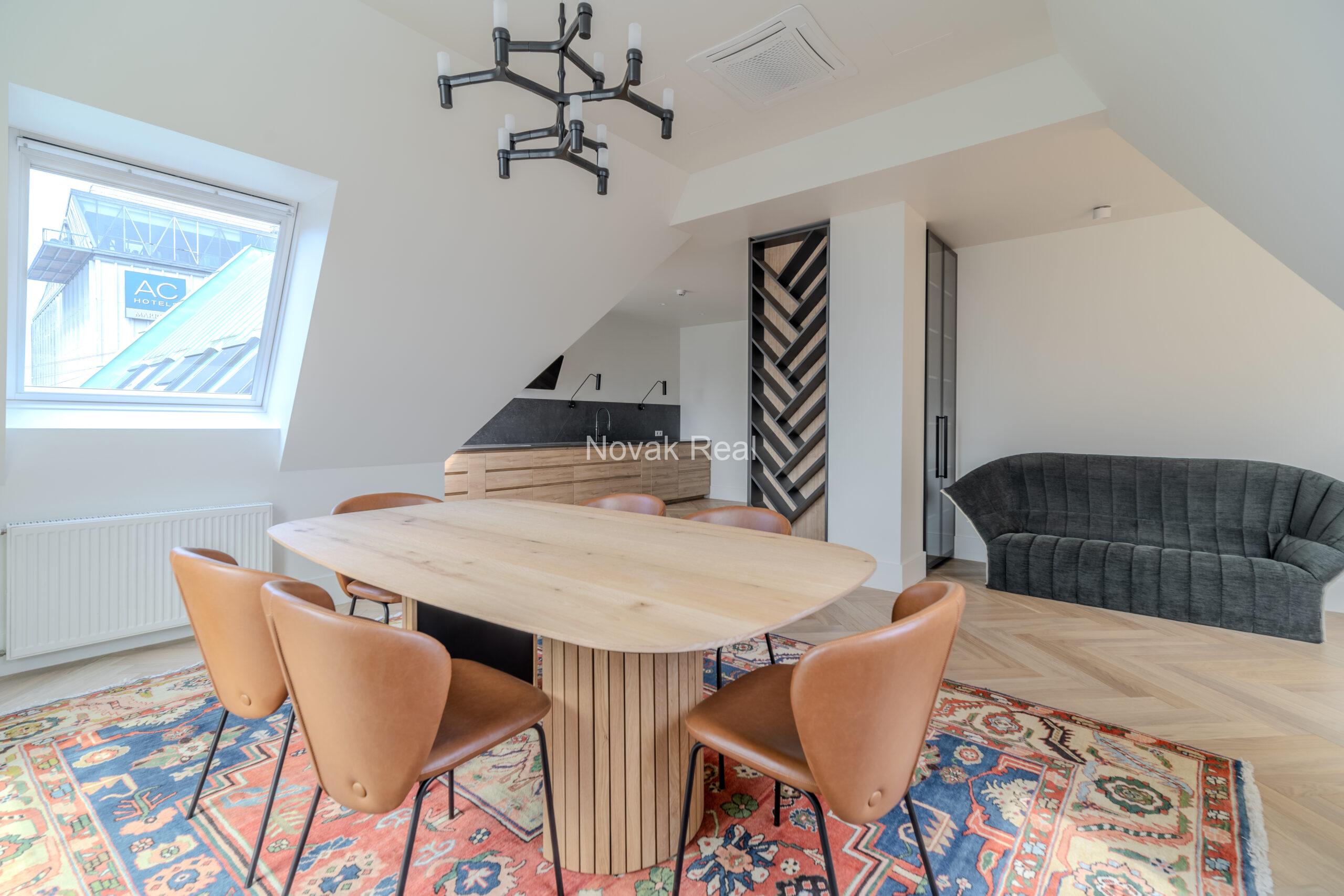 A brand new apartment is for rent with a beautiful view of the Quiet Centre