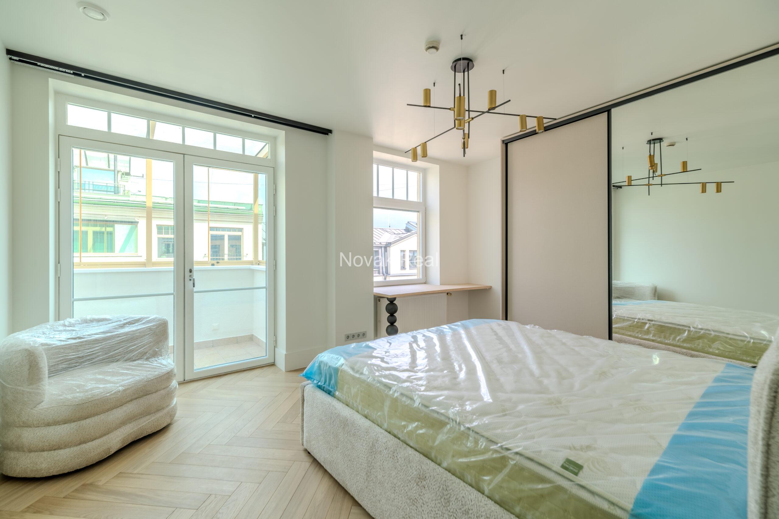 A brand new apartment is for rent with a beautiful view of the Quiet Centre