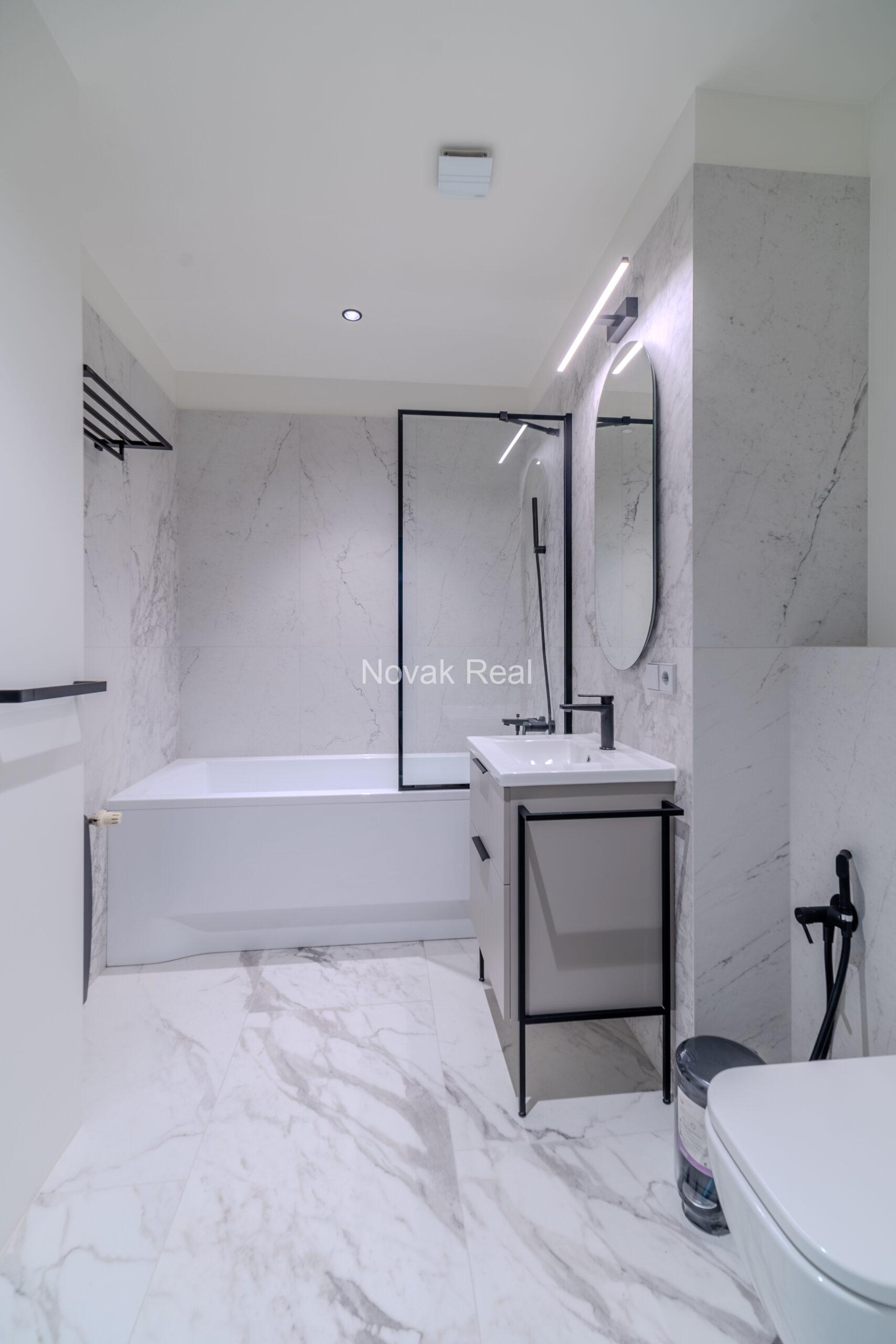 A brand new apartment is for rent with a beautiful view of the Quiet Centre
