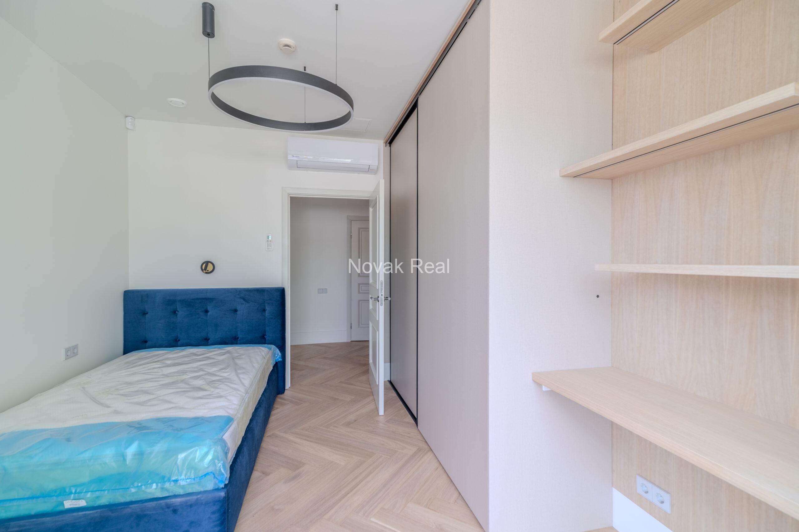 A brand new apartment is for rent with a beautiful view of the Quiet Centre