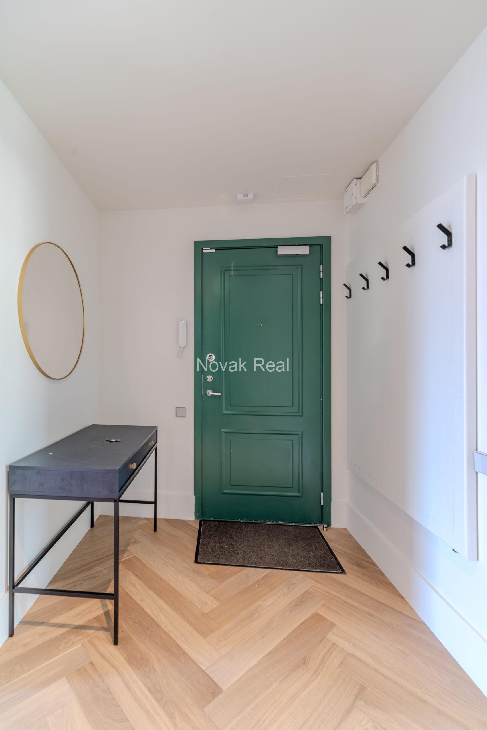 A brand new apartment is for rent with a beautiful view of the Quiet Centre