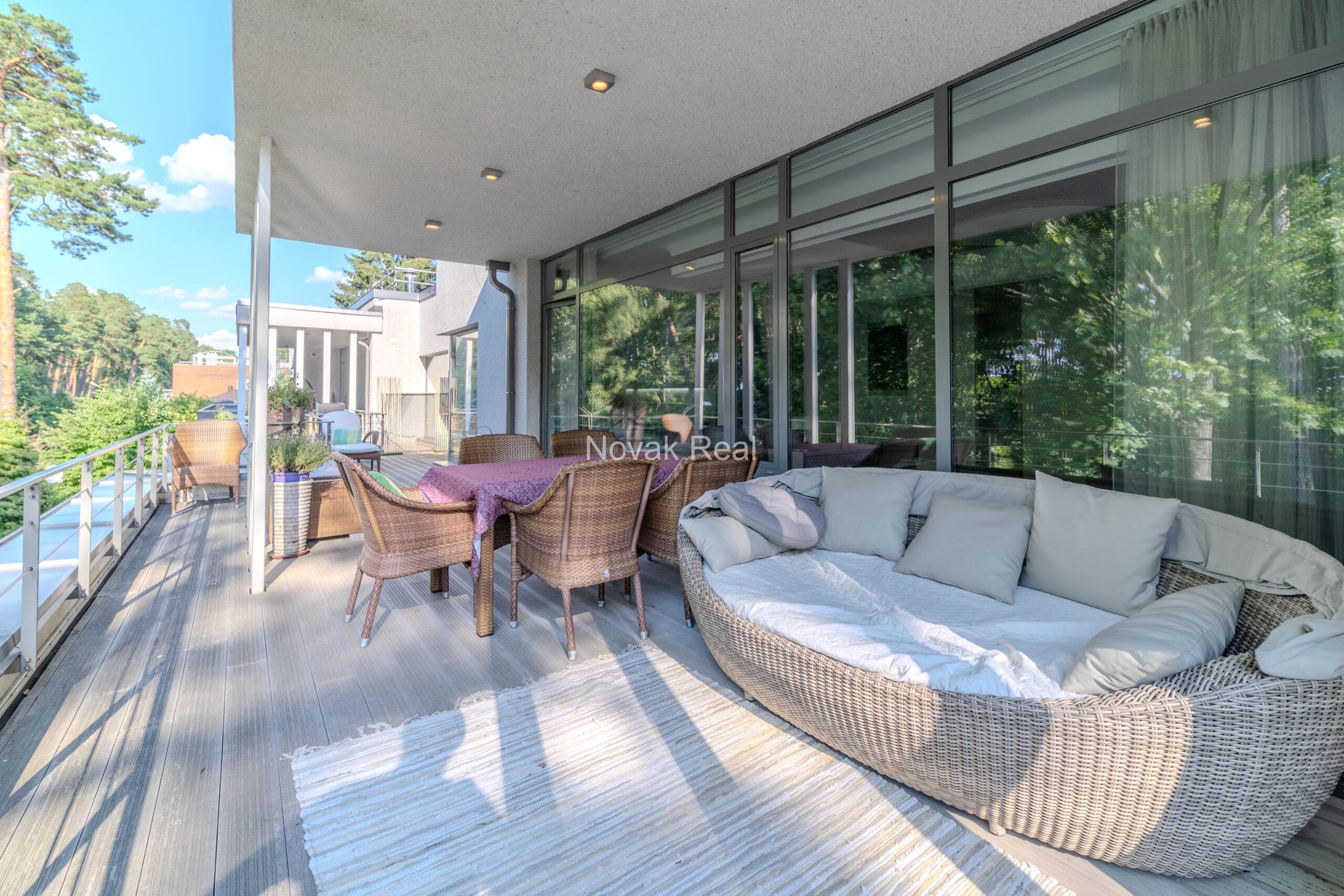 A 3-bedroom apartment is available for rent on the first line by the sea