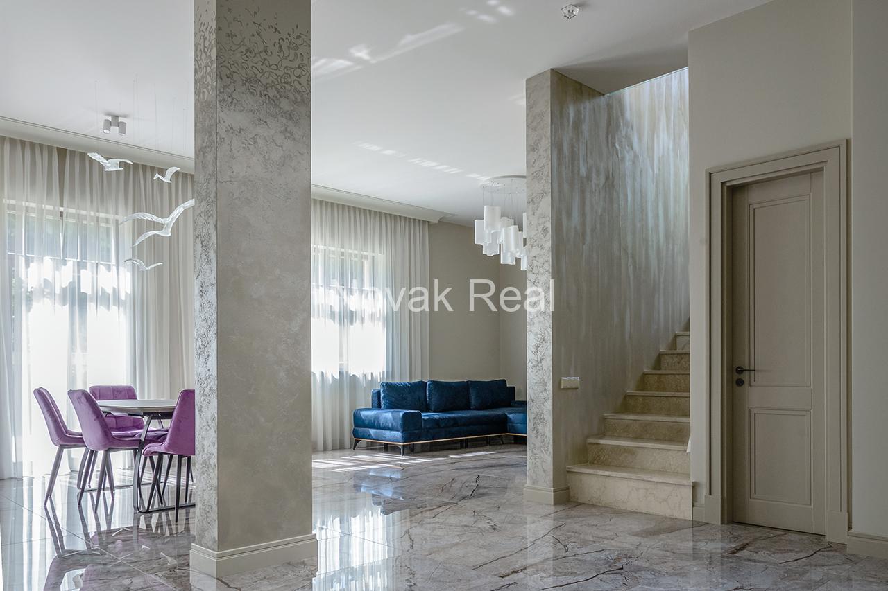 A new, comfortable six-bedroom house is available for long-term rent in Lielupe