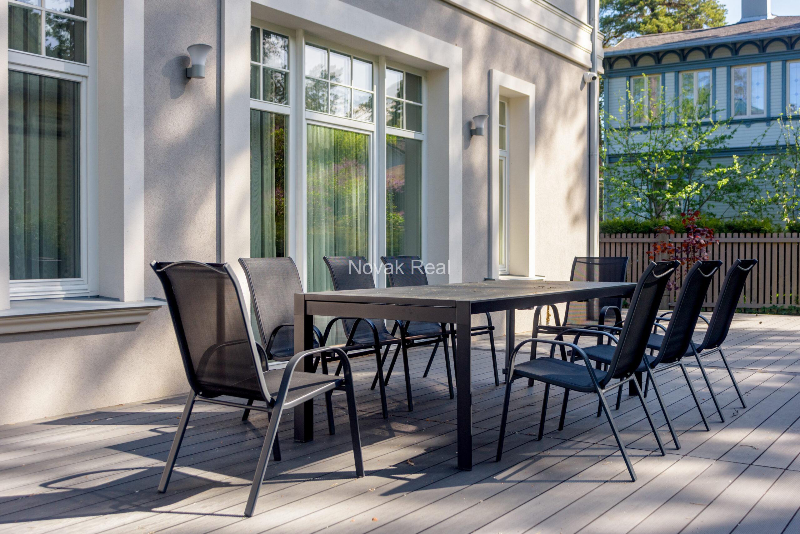 A new five-bedroom house is available for long-term rent in a quiet part of Jūrmala, close to the sea