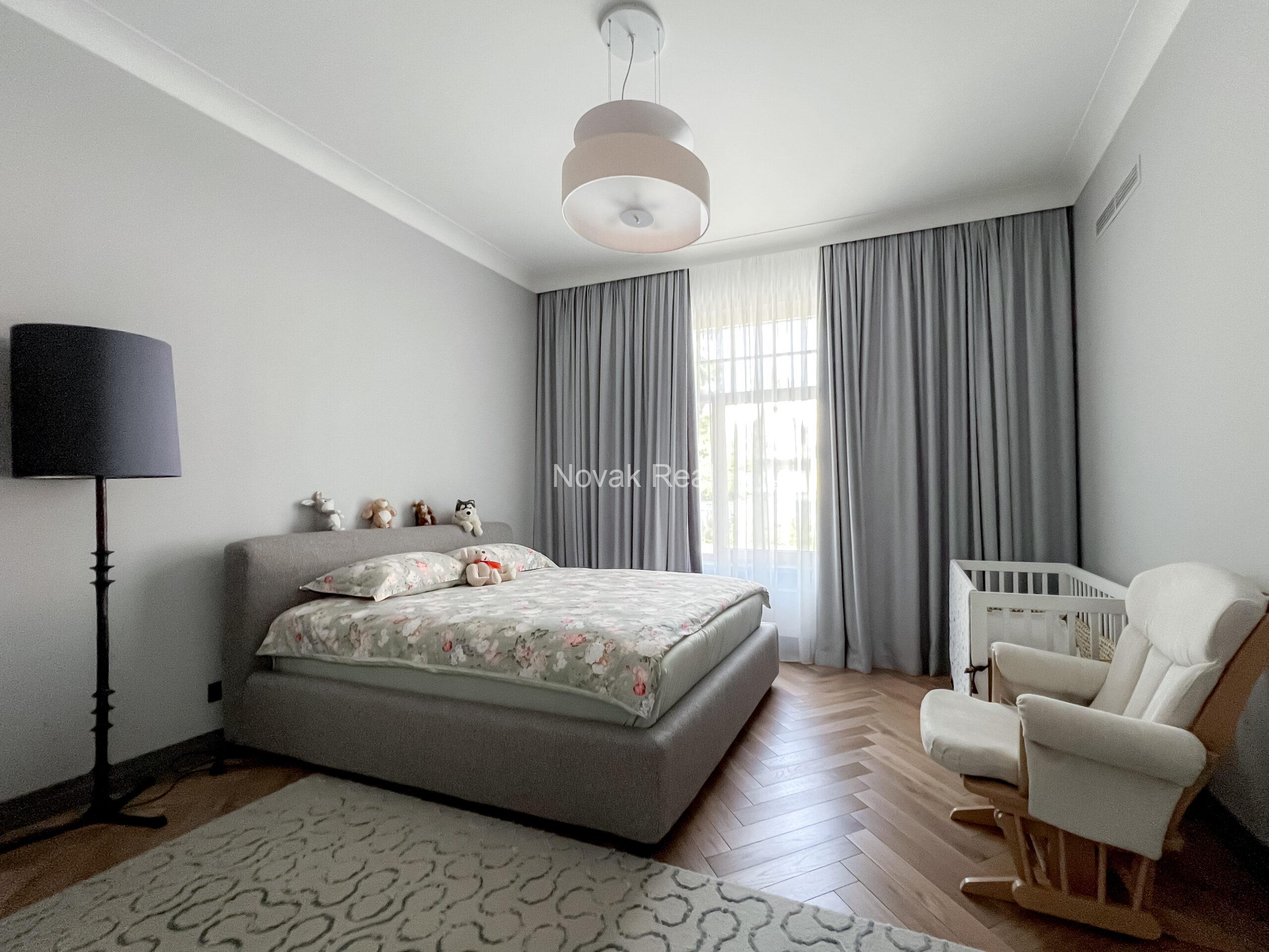 A new five-bedroom house is available for long-term rent in a quiet part of Jūrmala, close to the sea