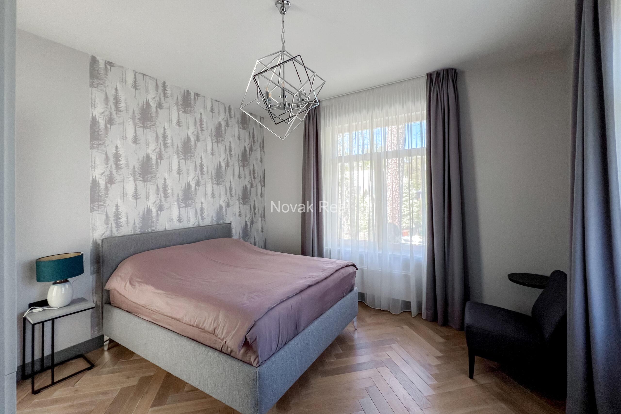 A new five-bedroom house is available for long-term rent in a quiet part of Jūrmala, close to the sea