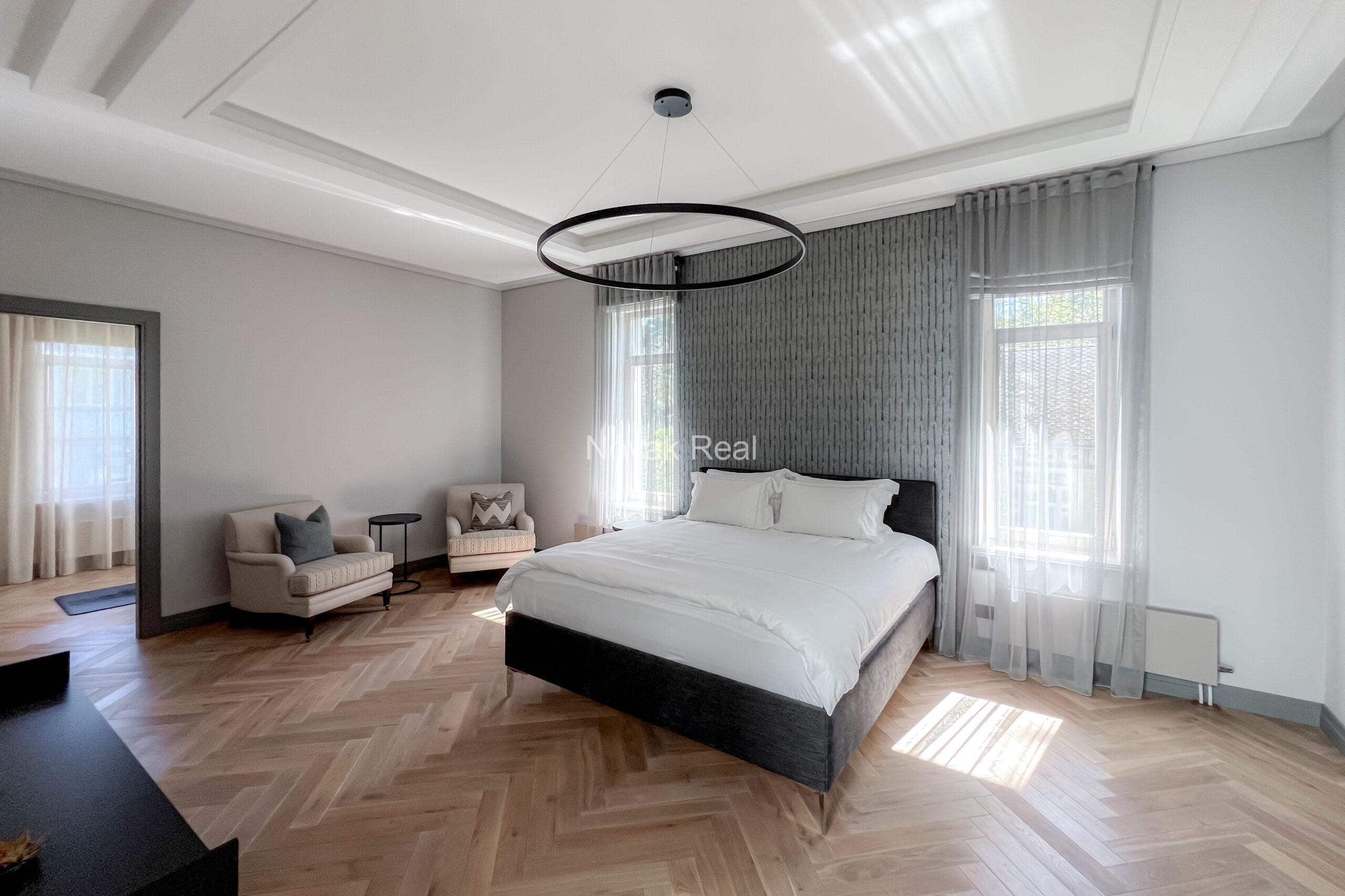A new five-bedroom house is available for long-term rent in a quiet part of Jūrmala, close to the sea