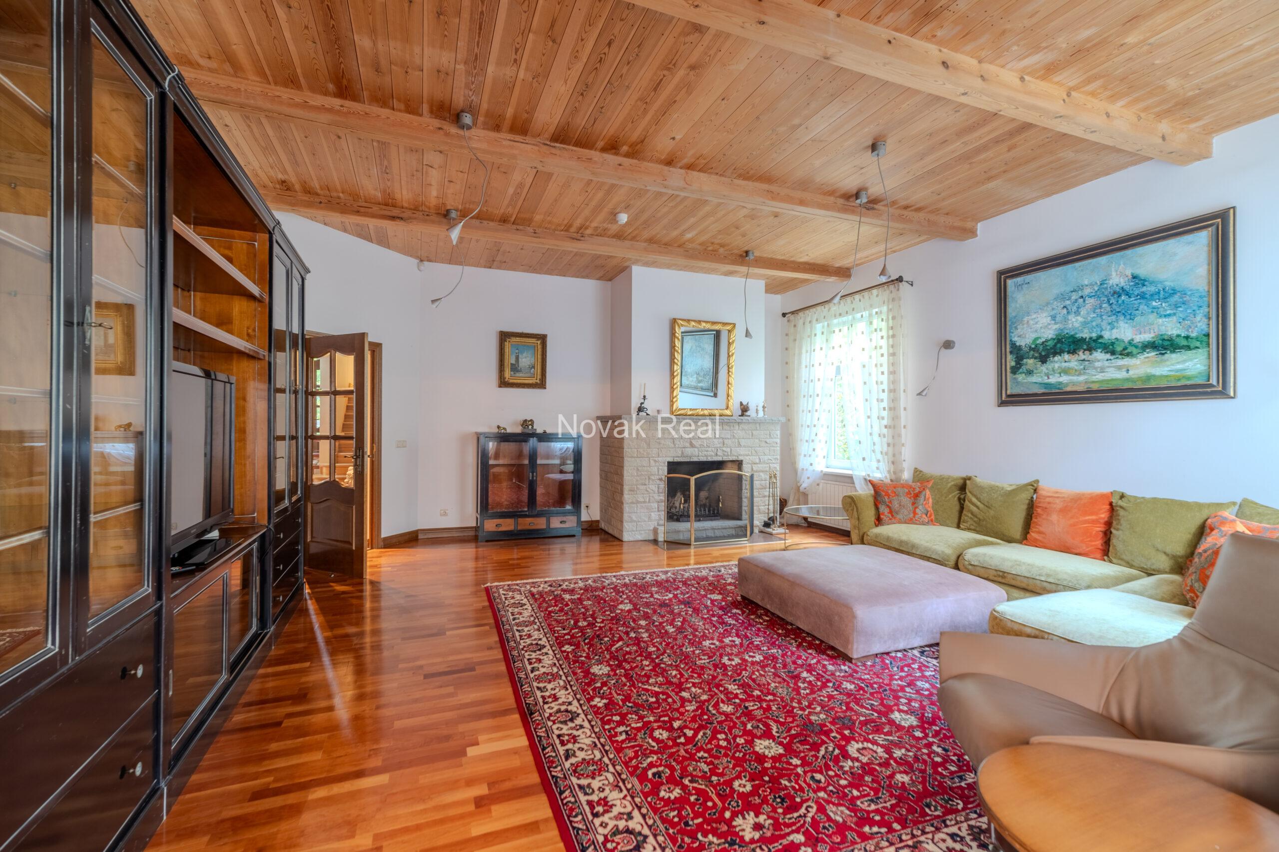 Сдается уникальная вилла с видом на море