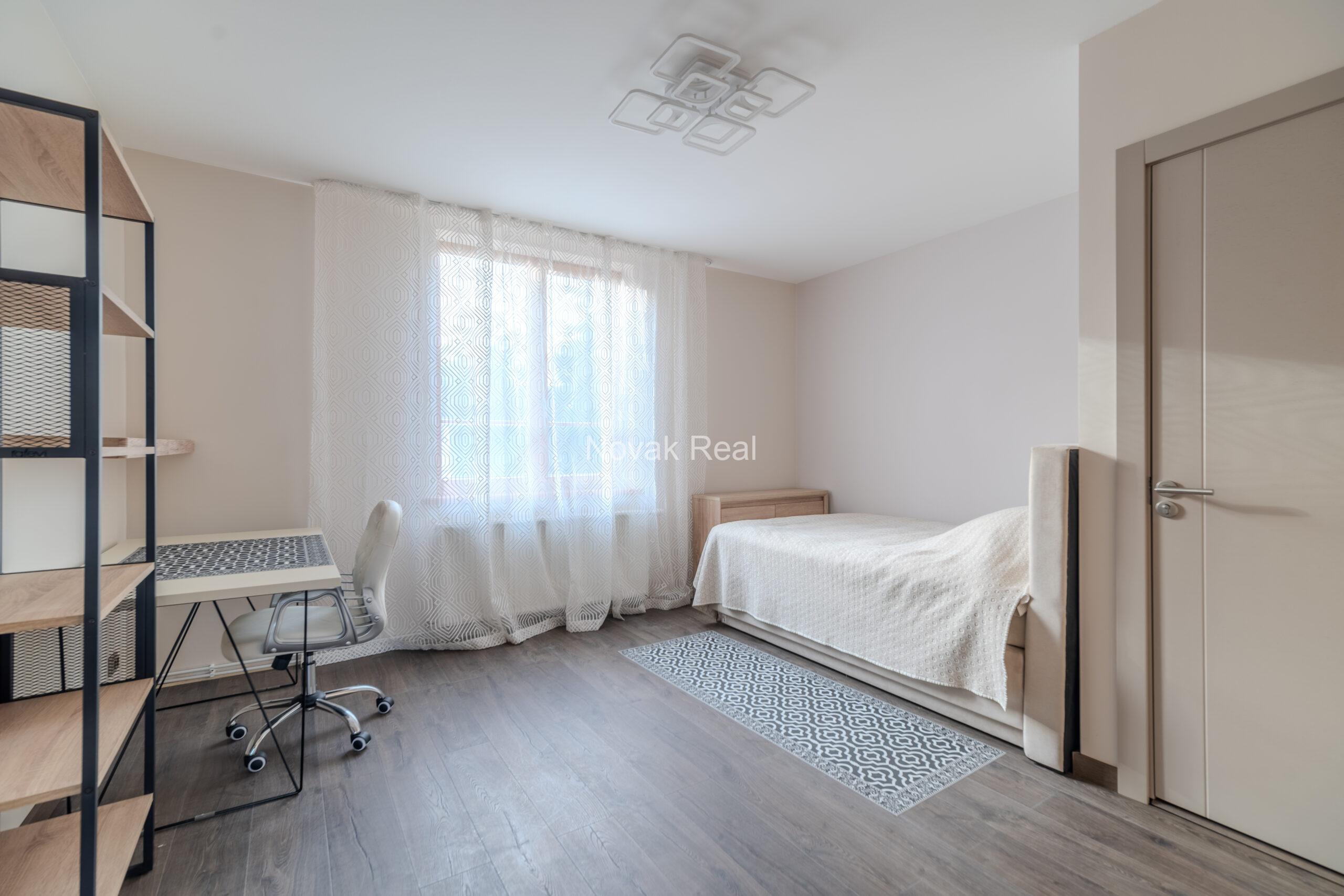In Bulduri, on the first line to the sea, a modern and cozy townhouse is for sale