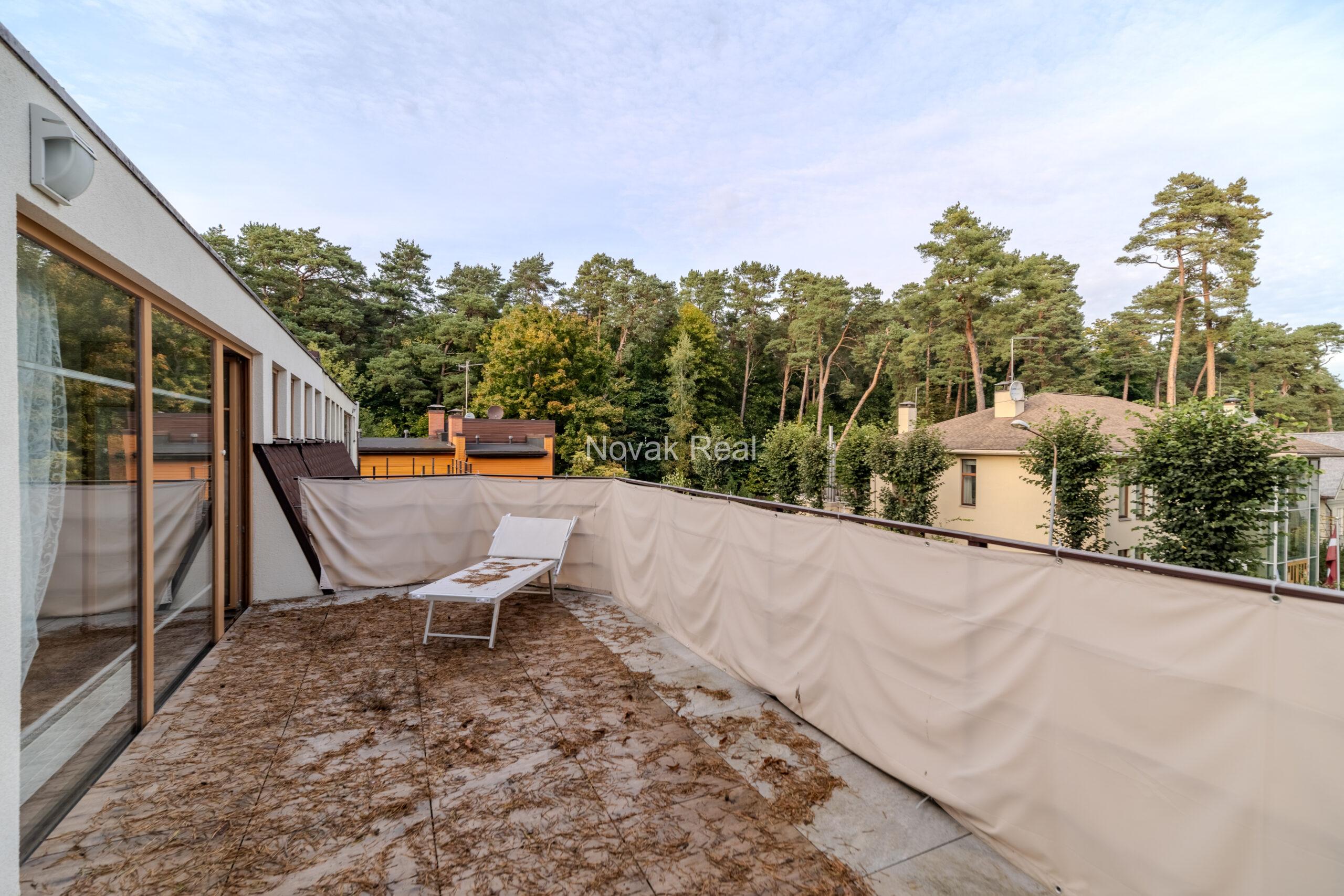 In Bulduri, on the first line to the sea, a modern and cozy townhouse is for sale