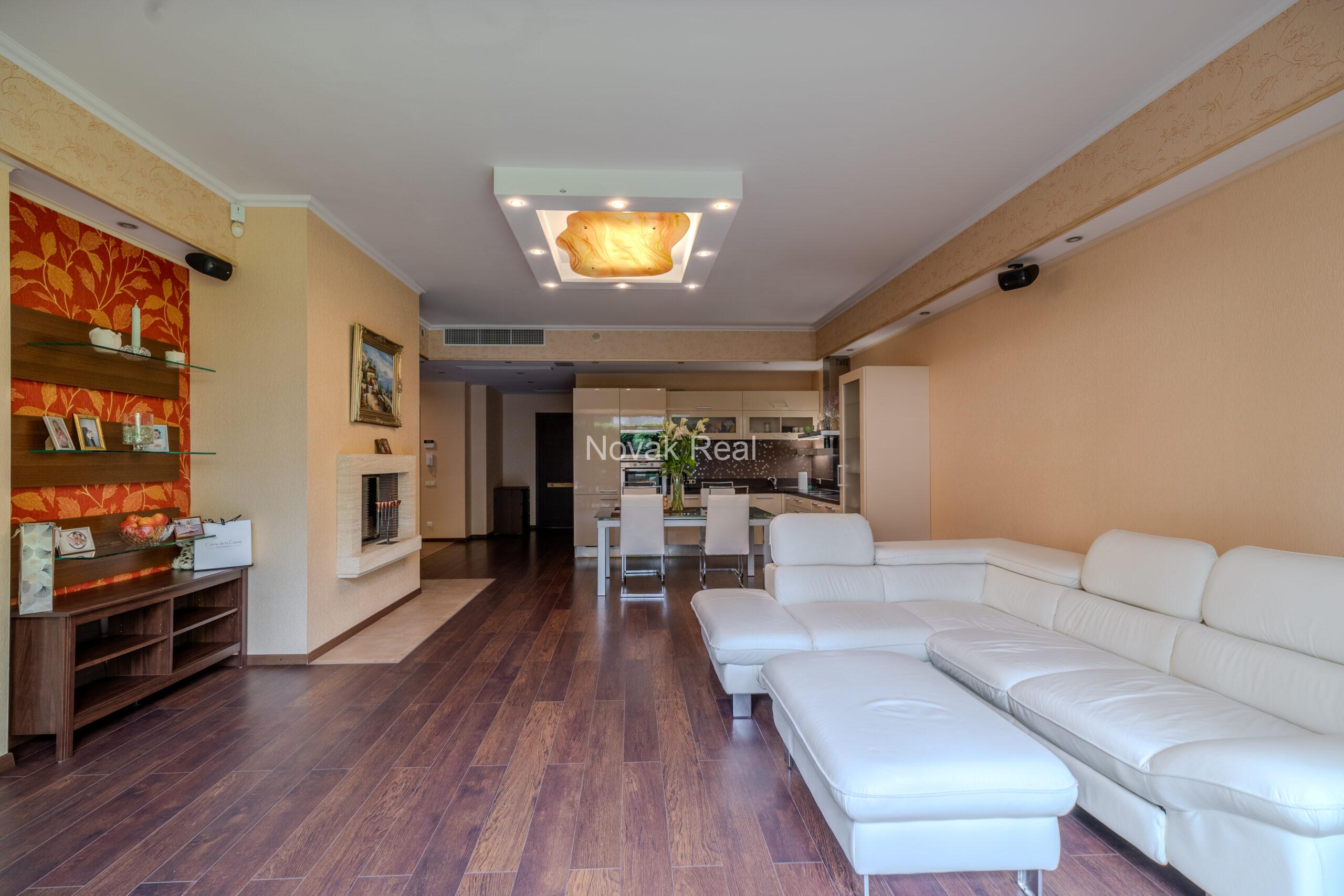 A stylish and cozy apartment is available for rent from August 25 to June 1 in the prestigious Dzintari district