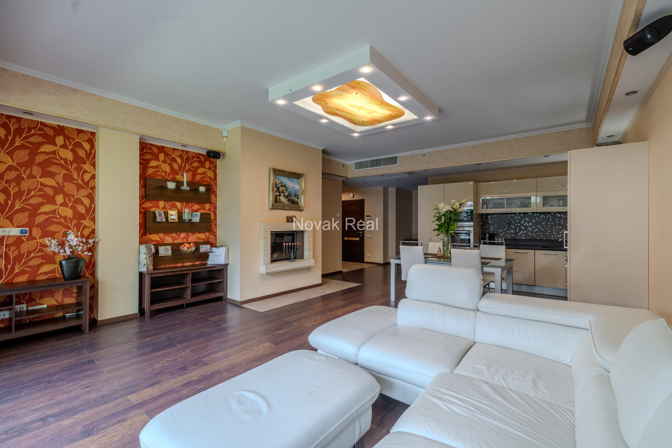 A stylish and cozy apartment is available for rent from August 25 to June 1 in the prestigious Dzintari district