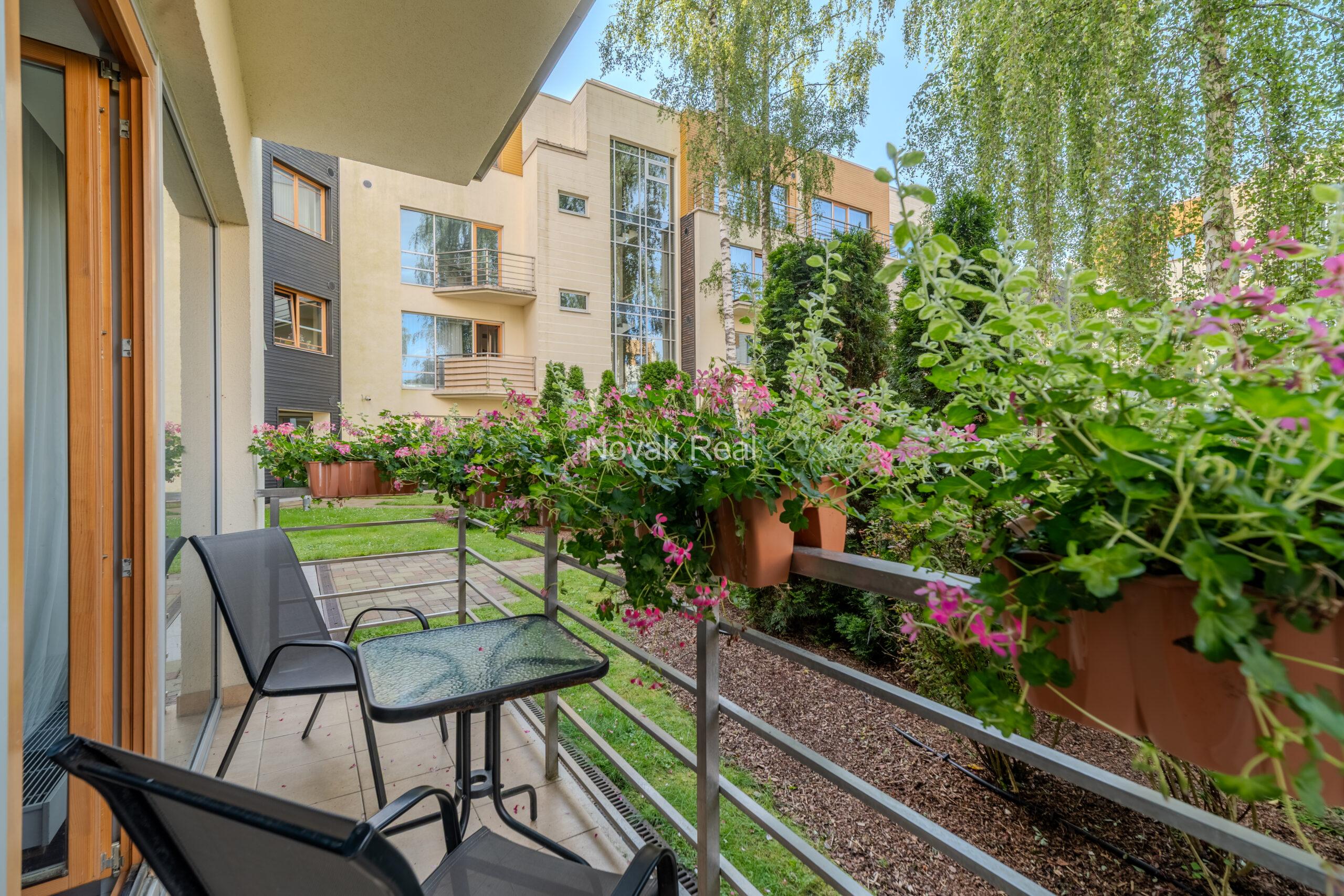 A stylish and cozy apartment is available for rent from August 25 to June 1 in the prestigious Dzintari district